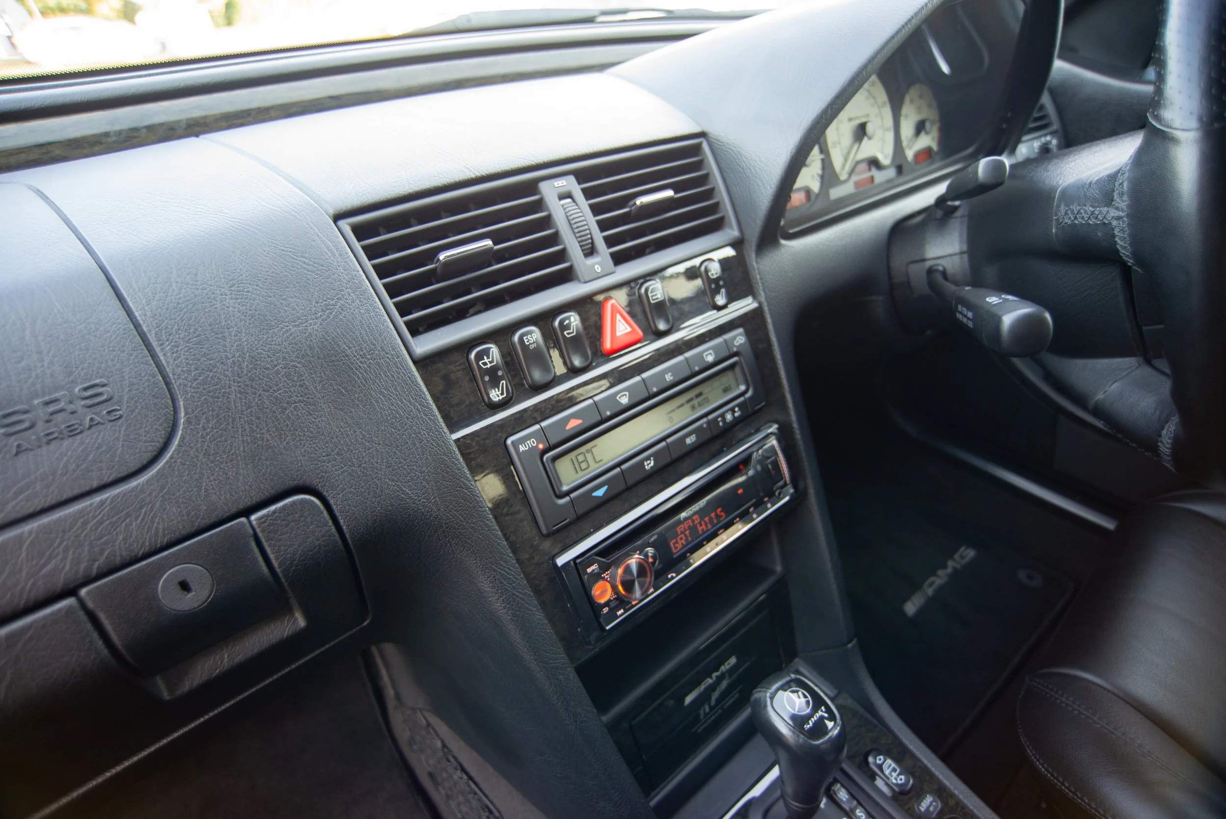 Mercedes C43 AMG-10.jpg