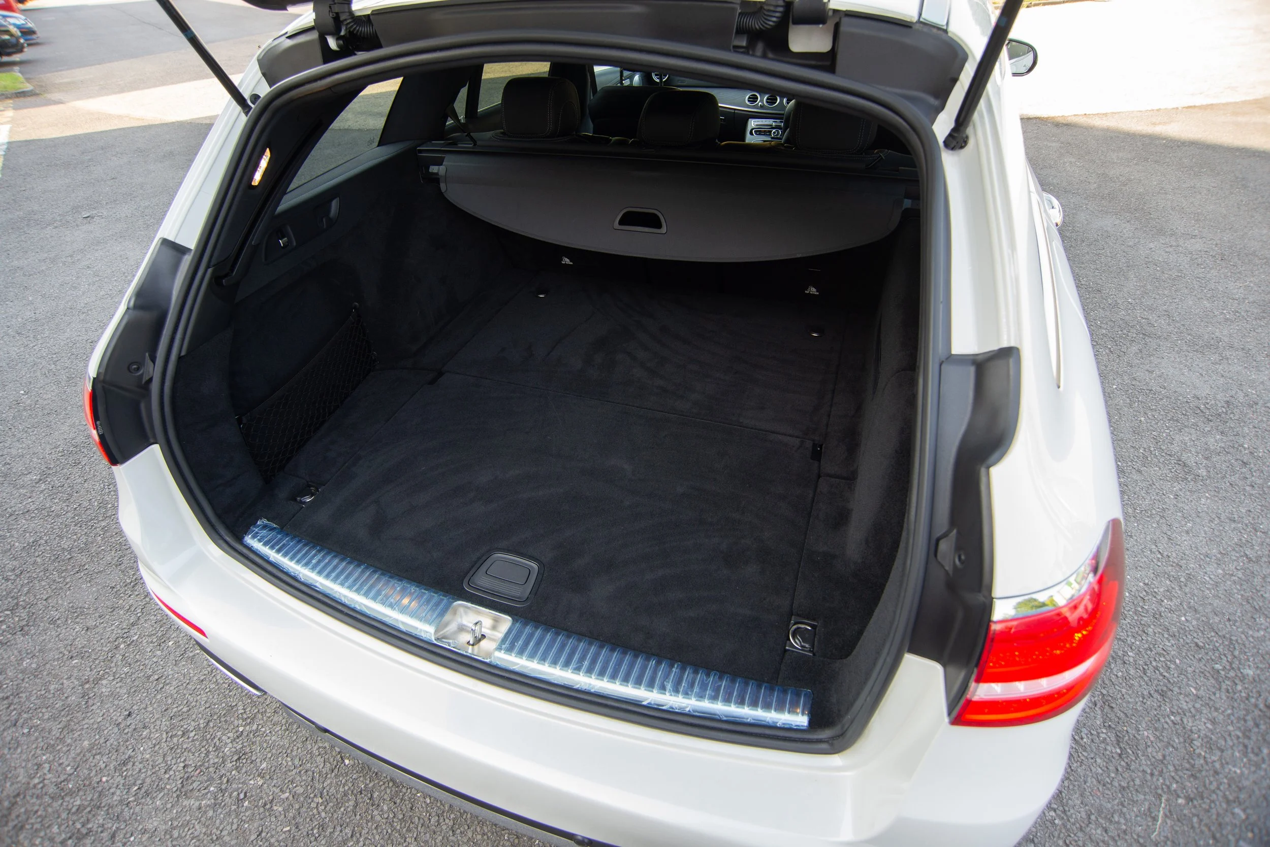 Mercedes E220D Estate-5.jpg