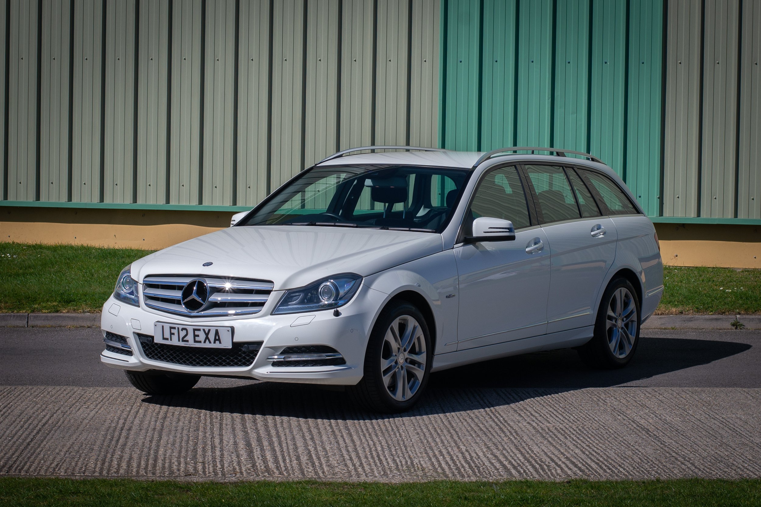 Mercedes C350 Estate-2.jpg