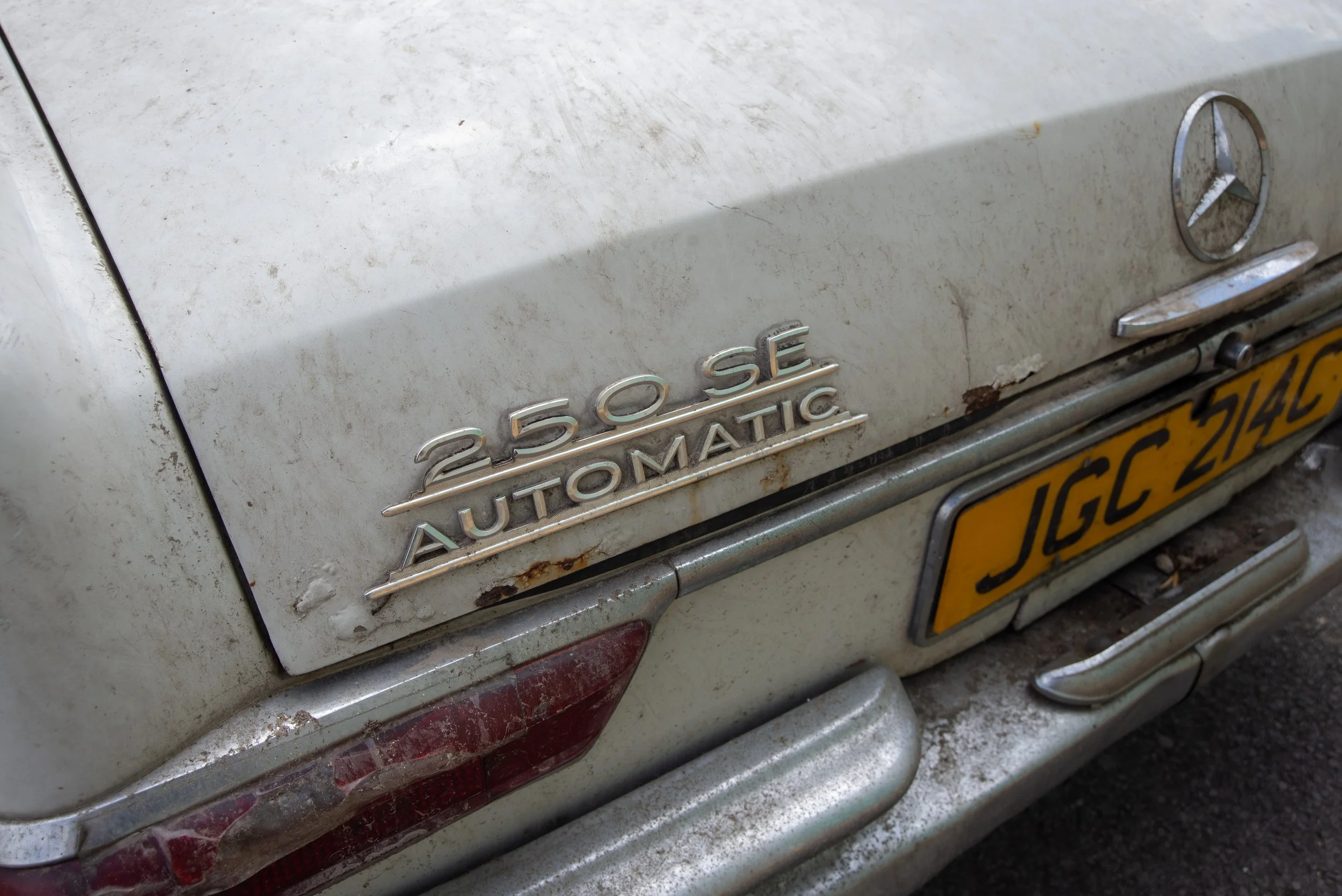 Mercedes 250SE Coupe-10.jpg