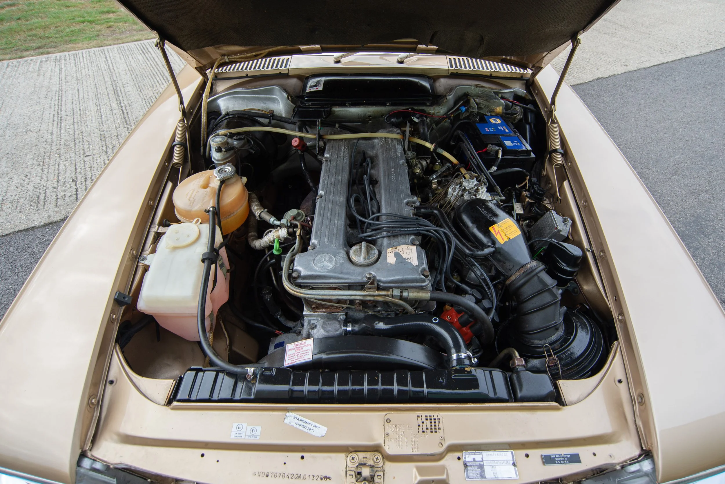 Mercedes 280SL-14.jpg