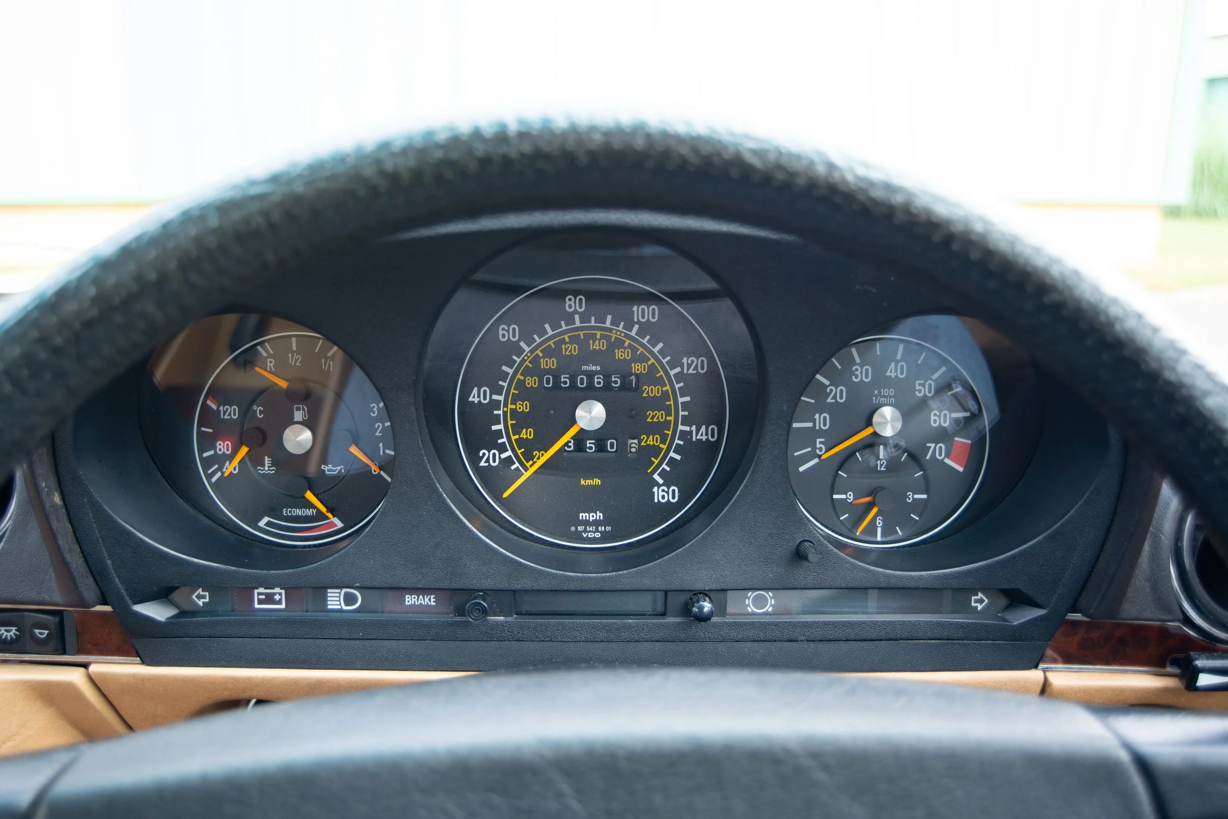 Mercedes 280SL-24.jpg
