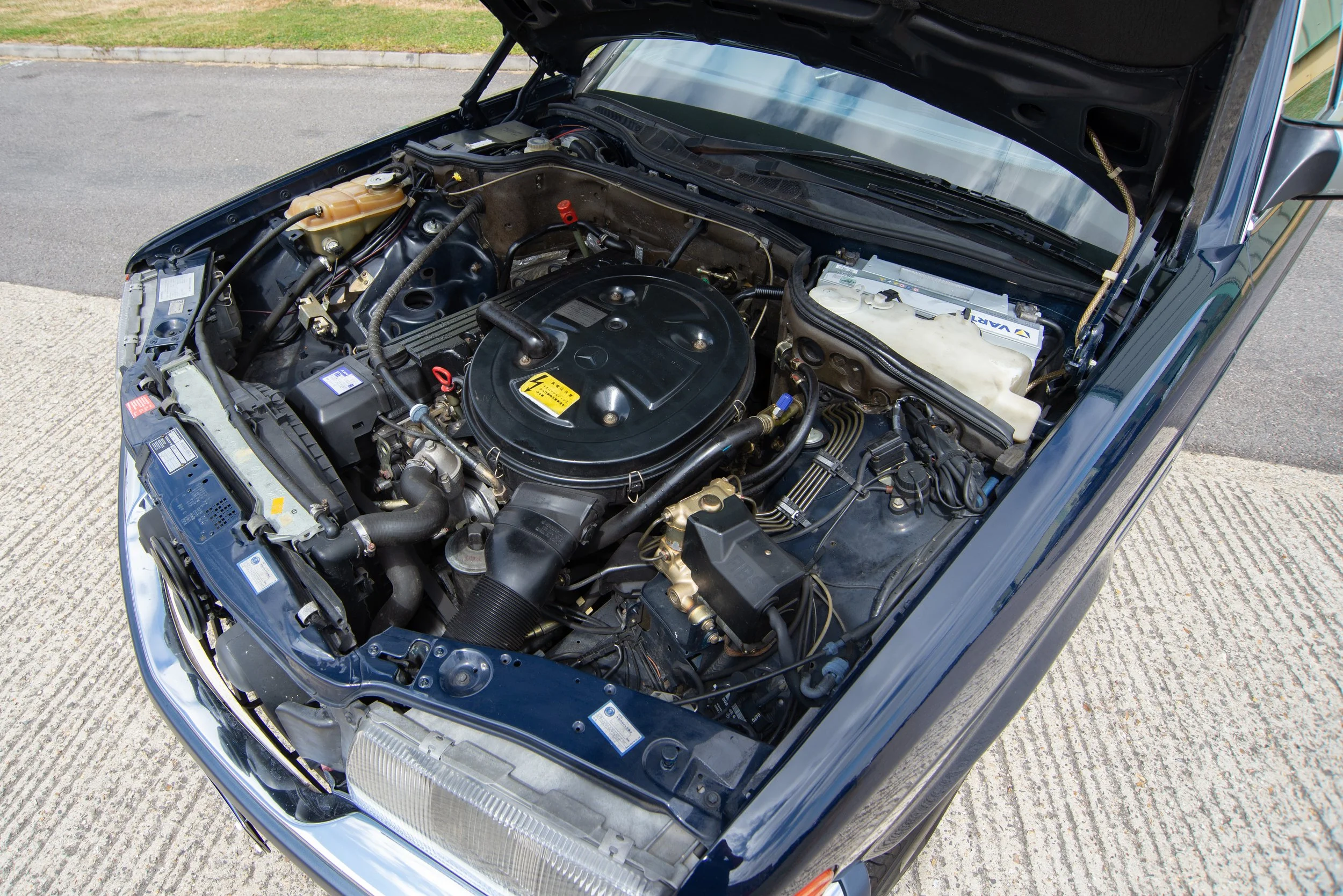 Mercedes 300SE-14.jpg