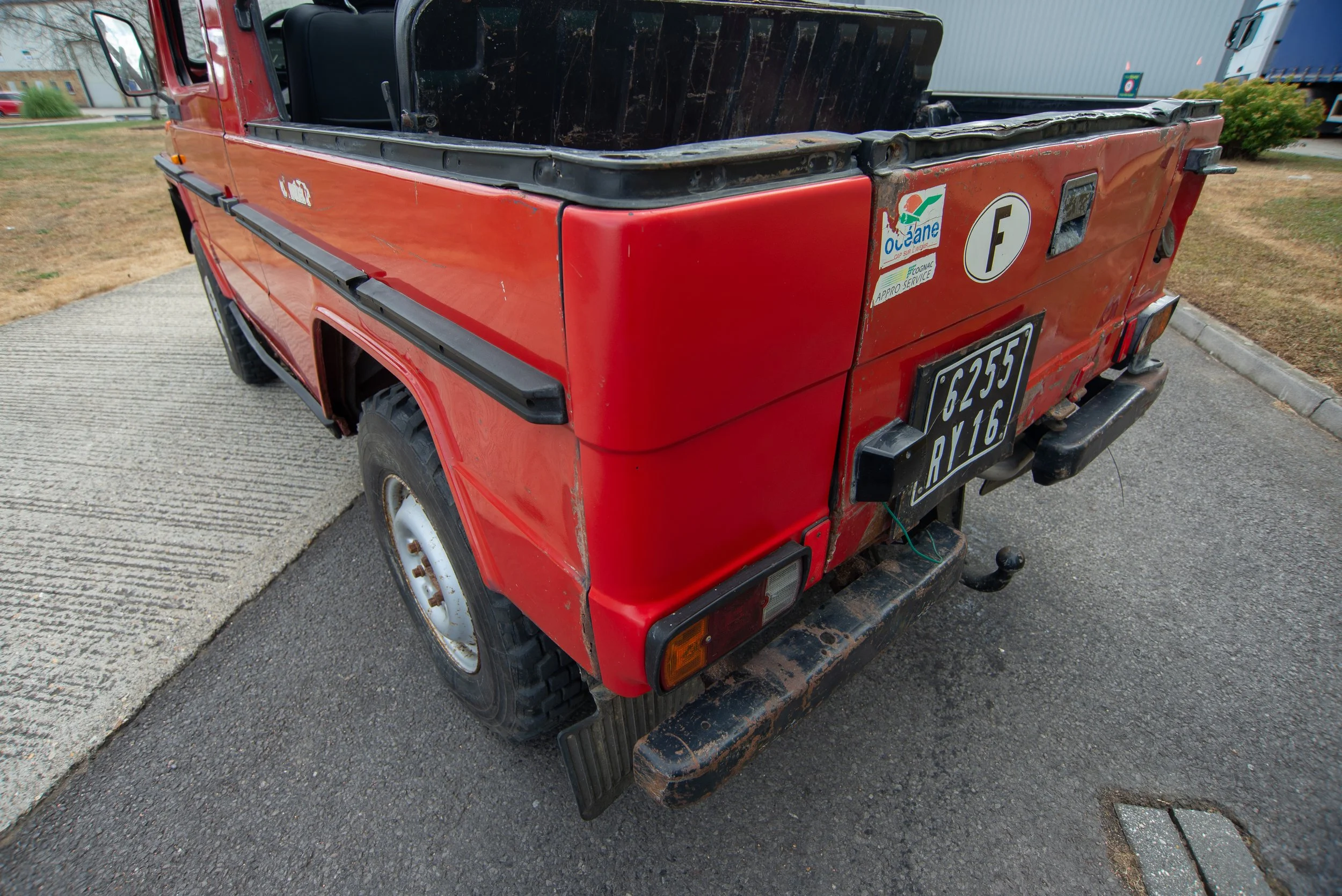 Mercedes 240GD Cabrio-22.jpg