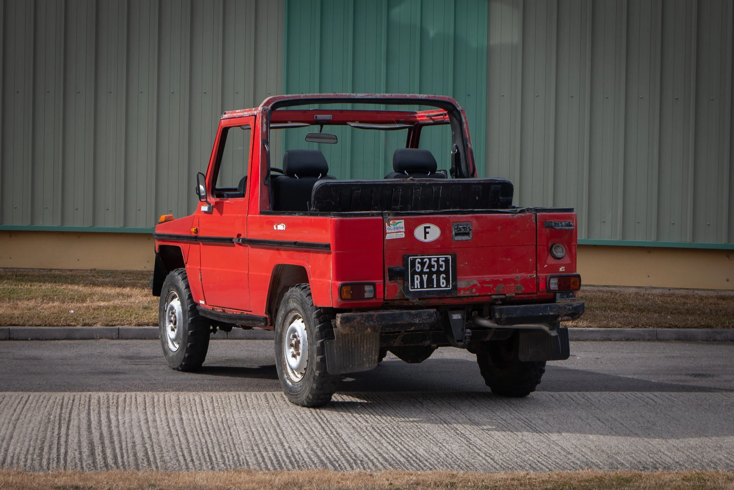 Mercedes 240GD Cabrio-41.jpg