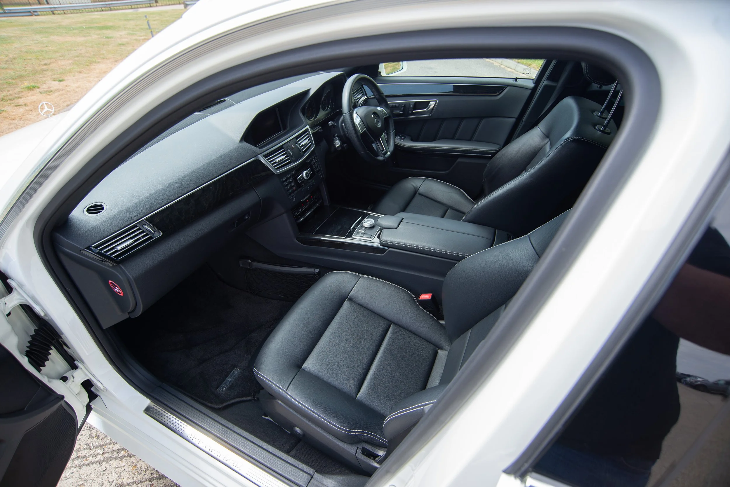 Mercedes E350 Estate-4.jpg