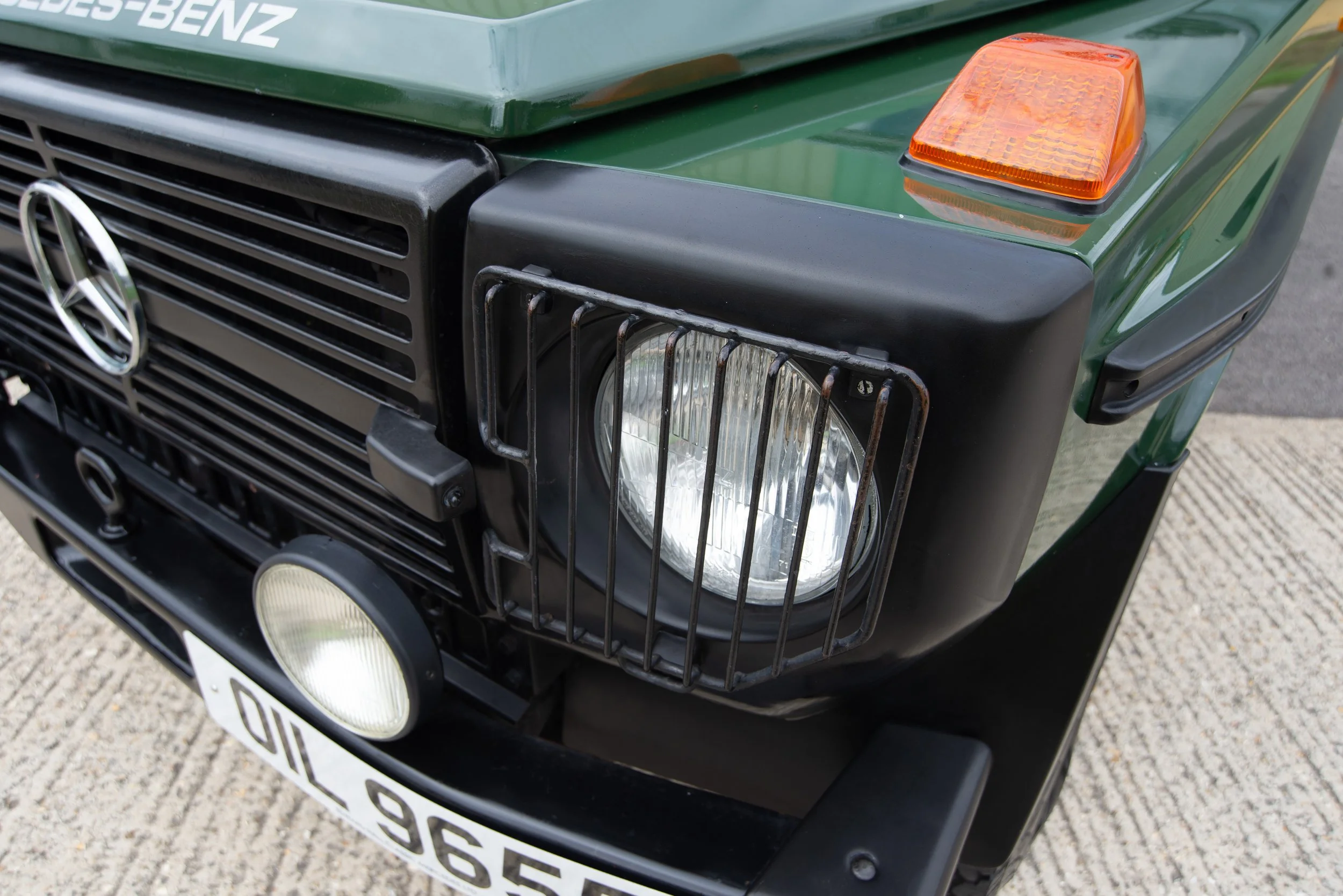 Mercedes 300GD-24.jpg