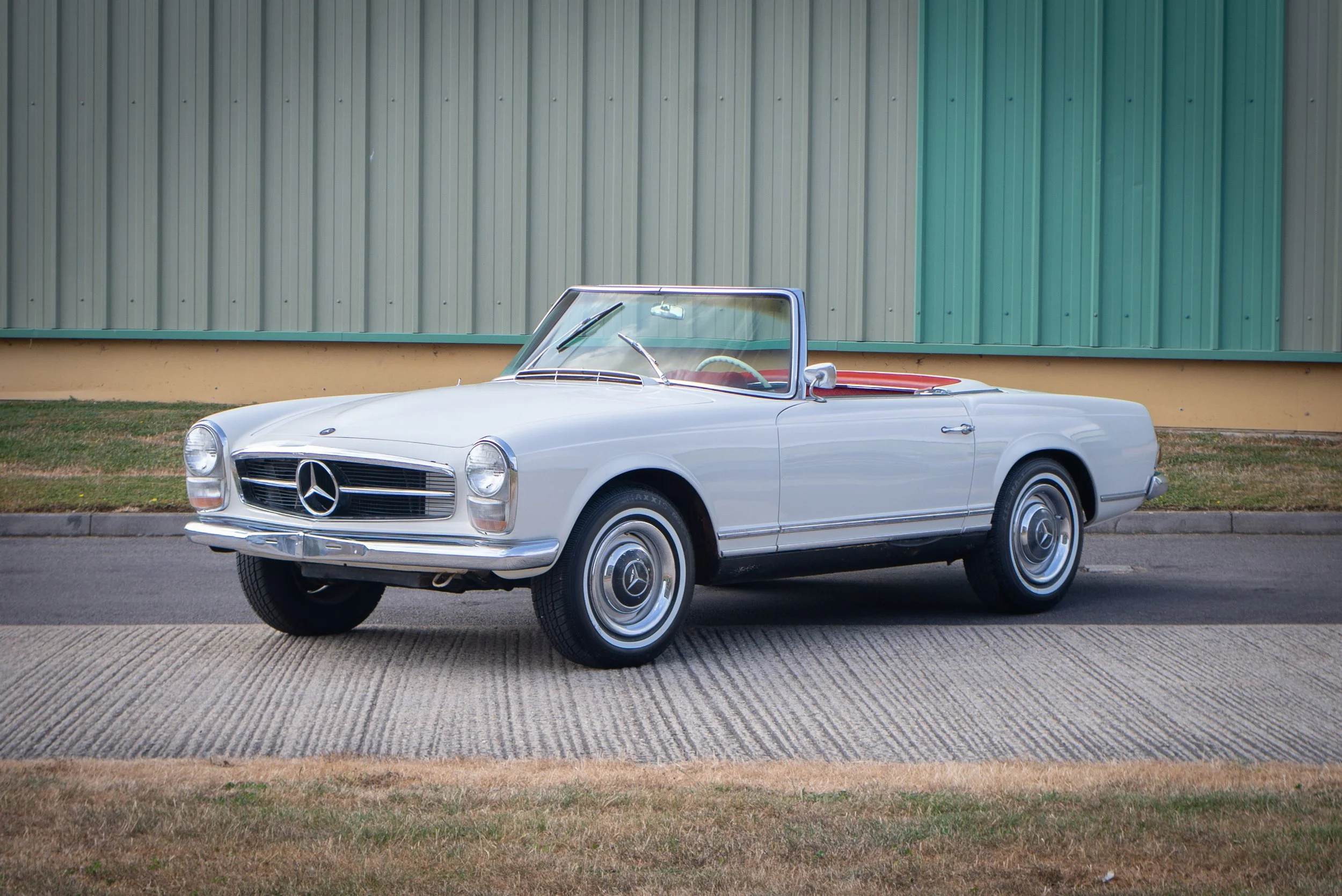 Mercedes 230SL-27.jpg
