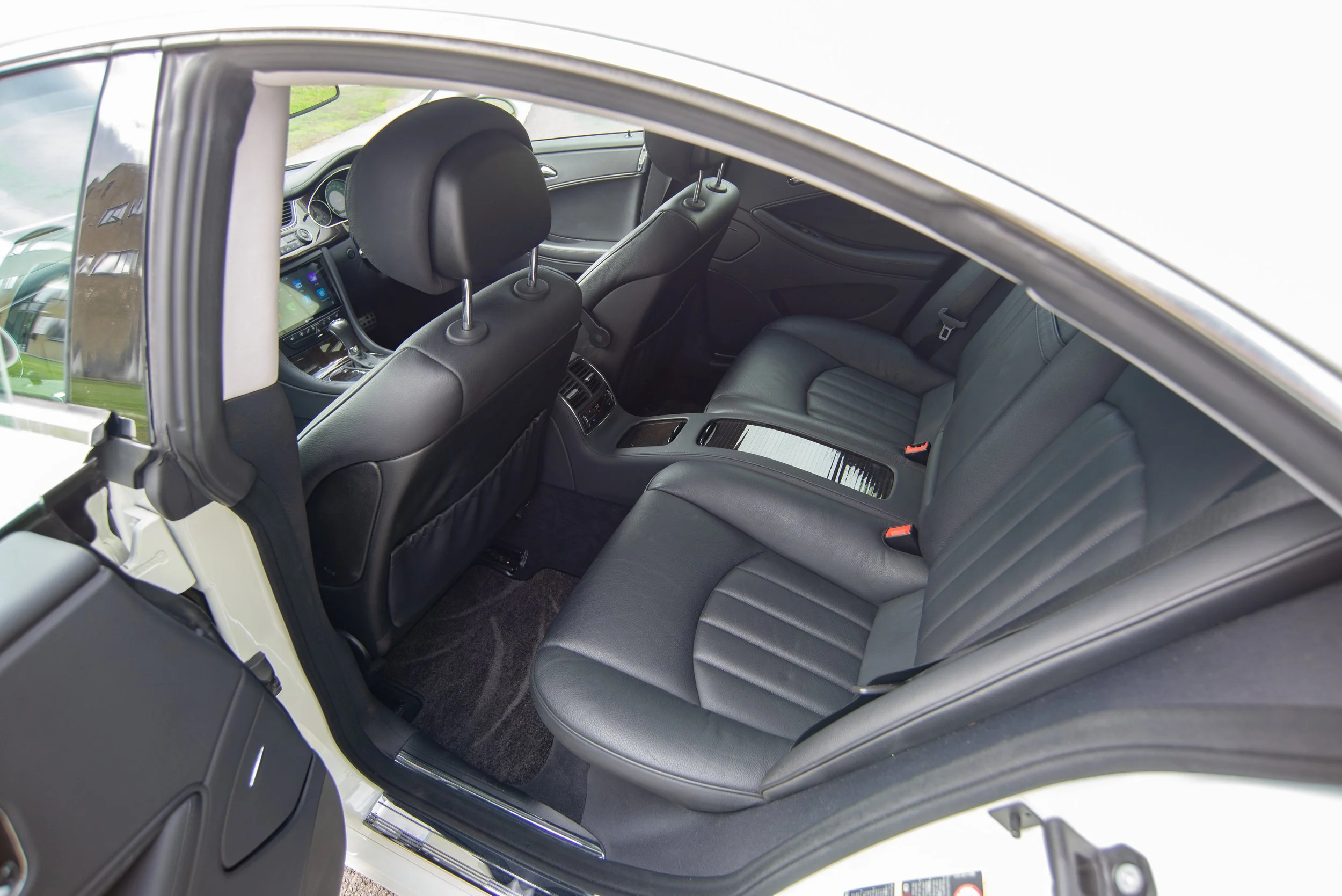 Mercedes CLS350-5.jpg