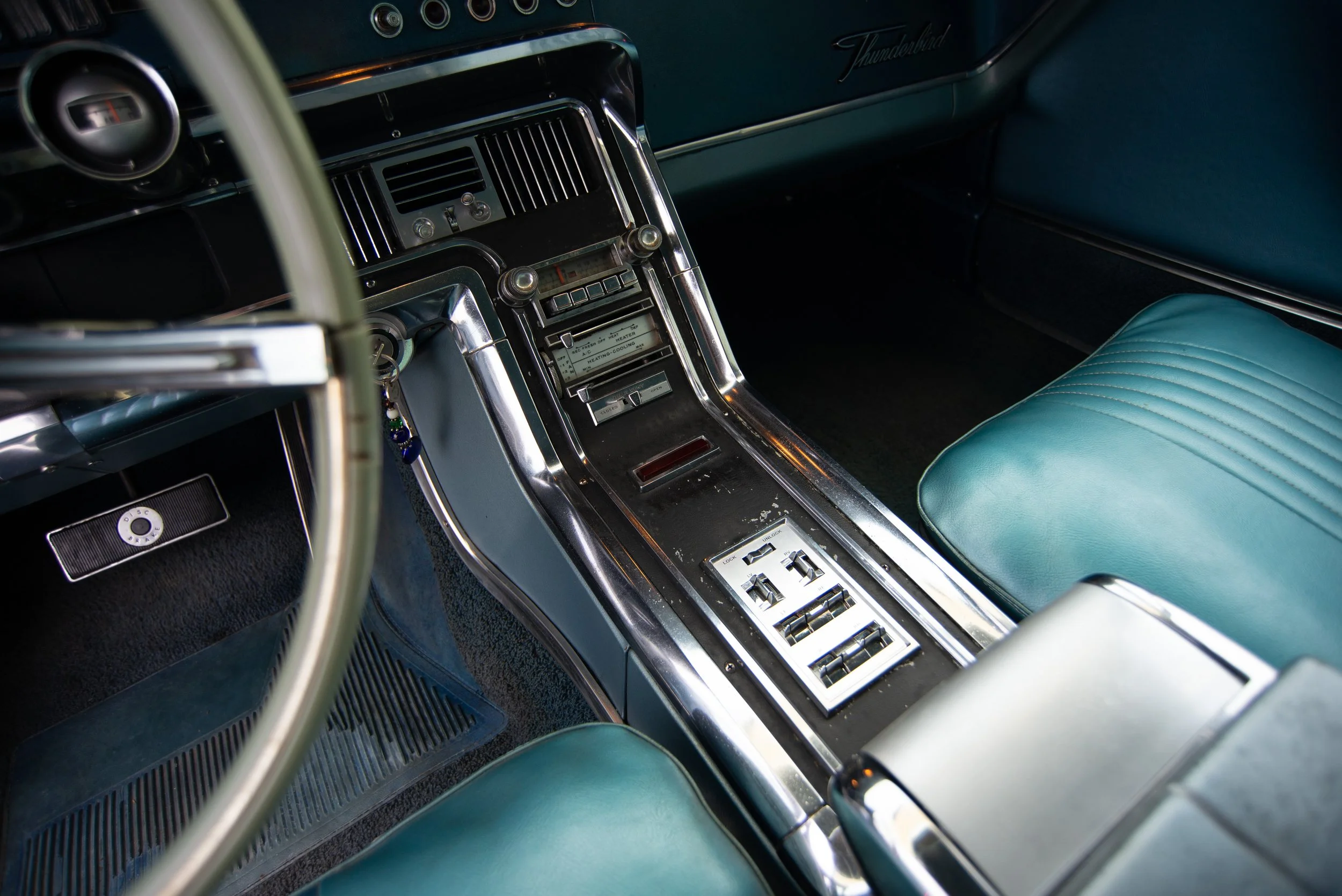 Ford Thunderbird-6.jpg