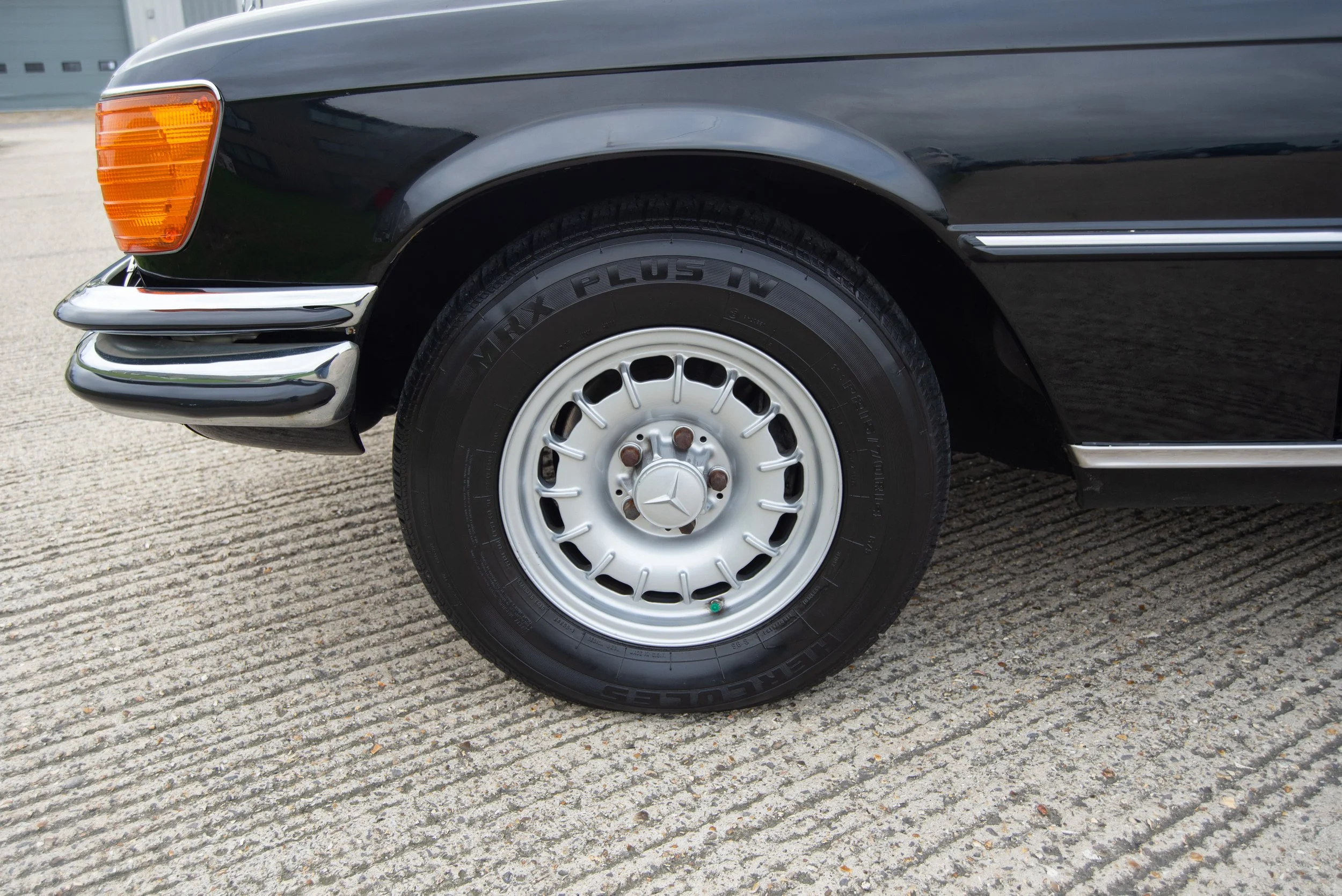 Mercedes 450SEL 6.9-21.jpg
