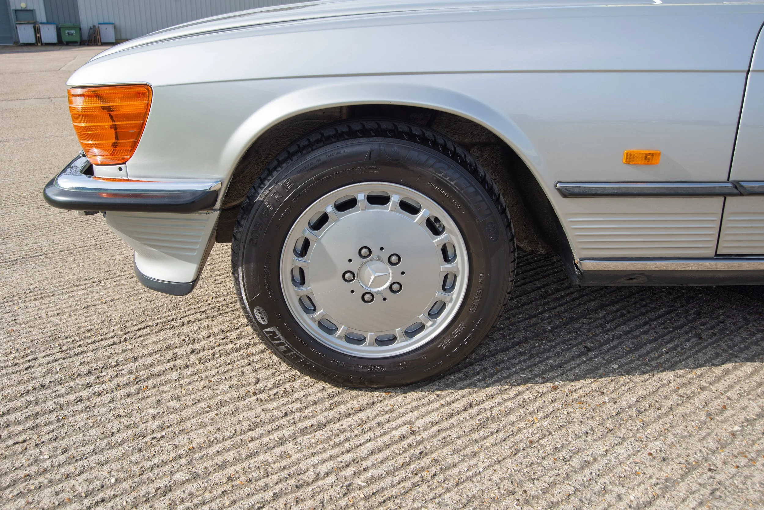 Mercedes 420SL-13.jpg