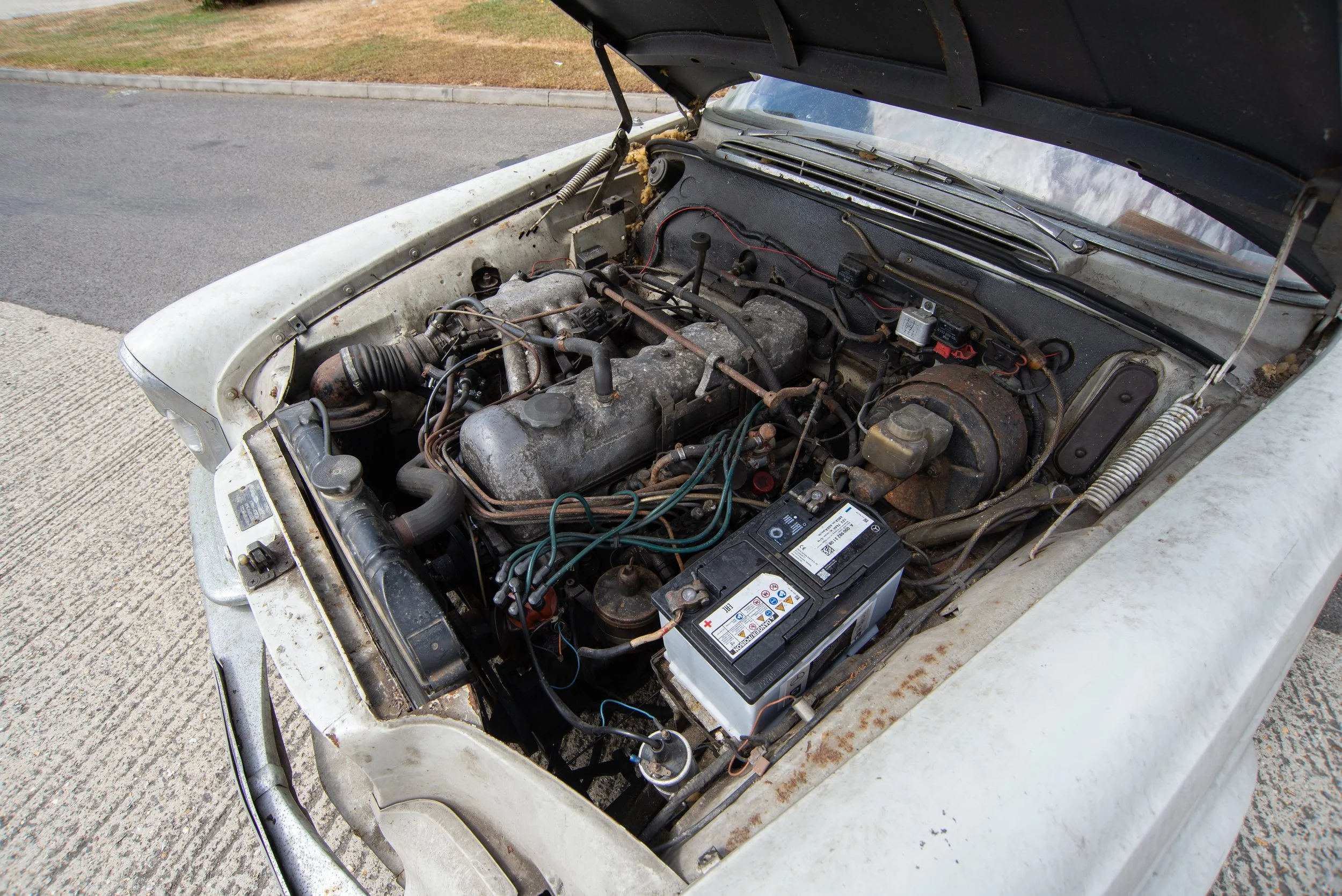 Mercedes 250SE Coupe-18.jpg