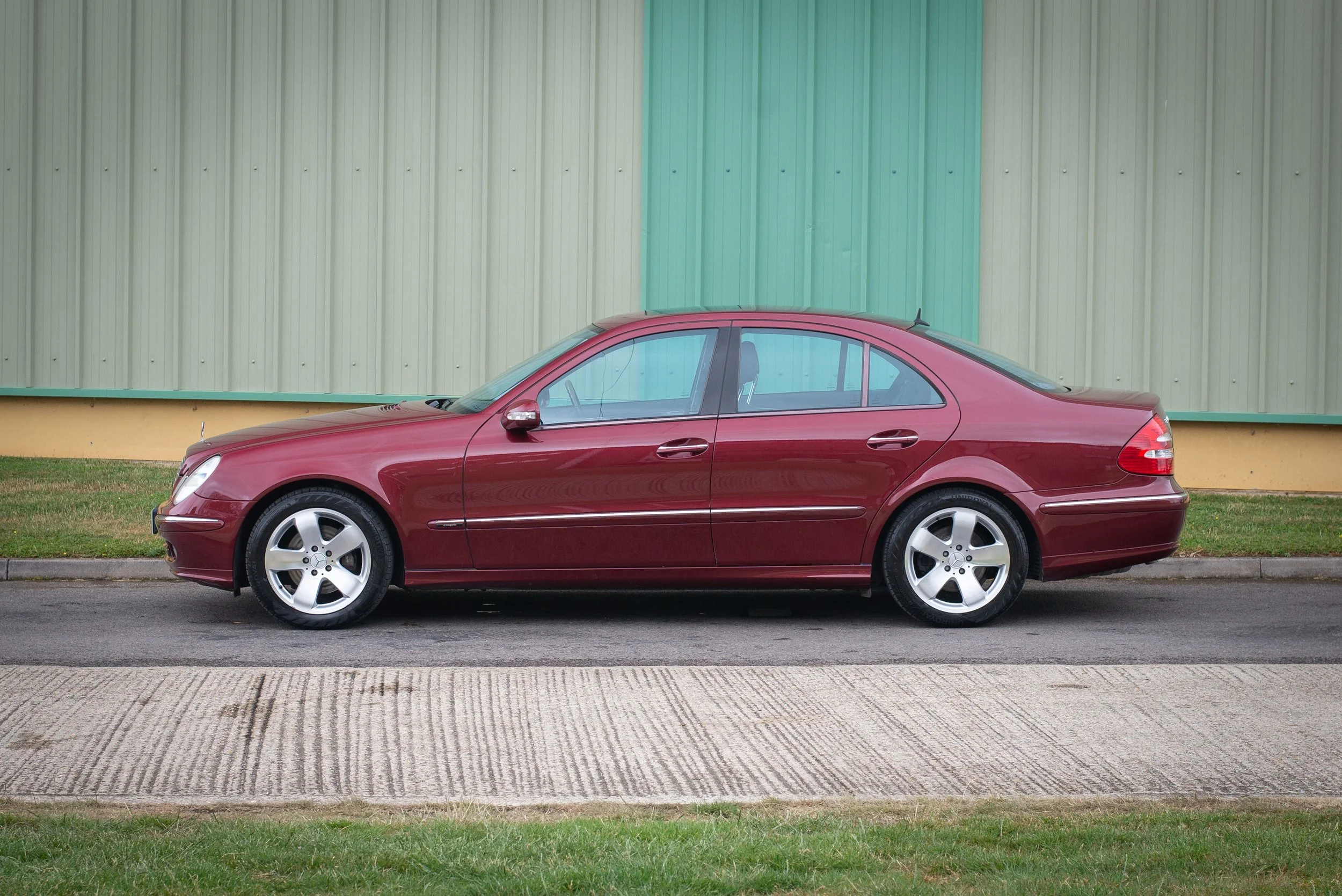 Mercedes E500-25.jpg