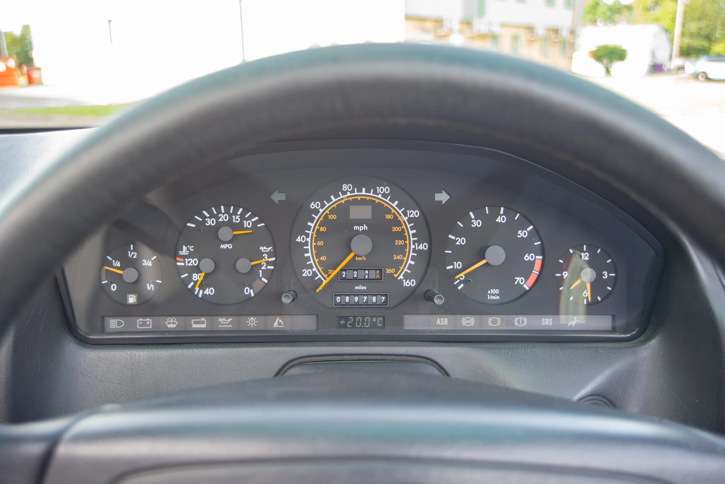 Mercedes 500SL-4.jpg