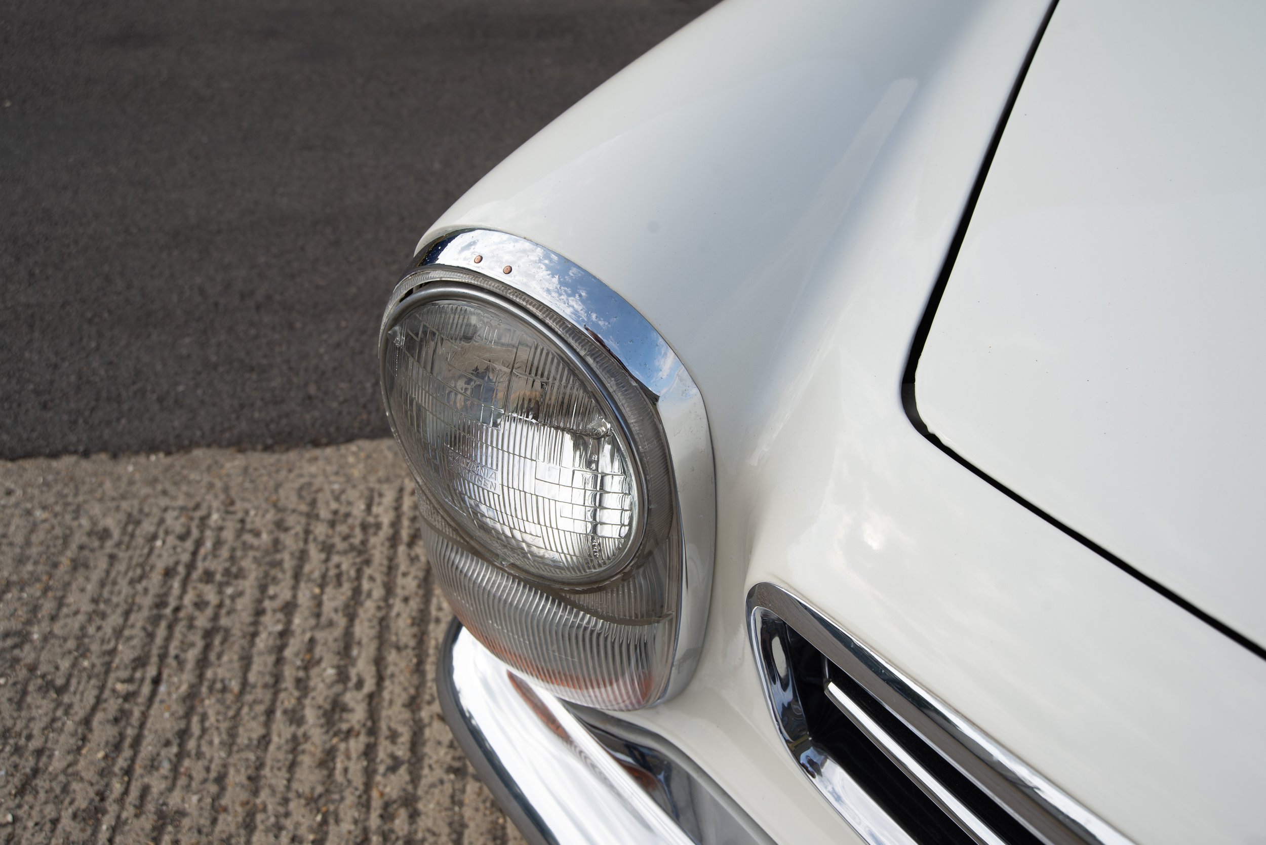 Mercedes 230SL-20.jpg