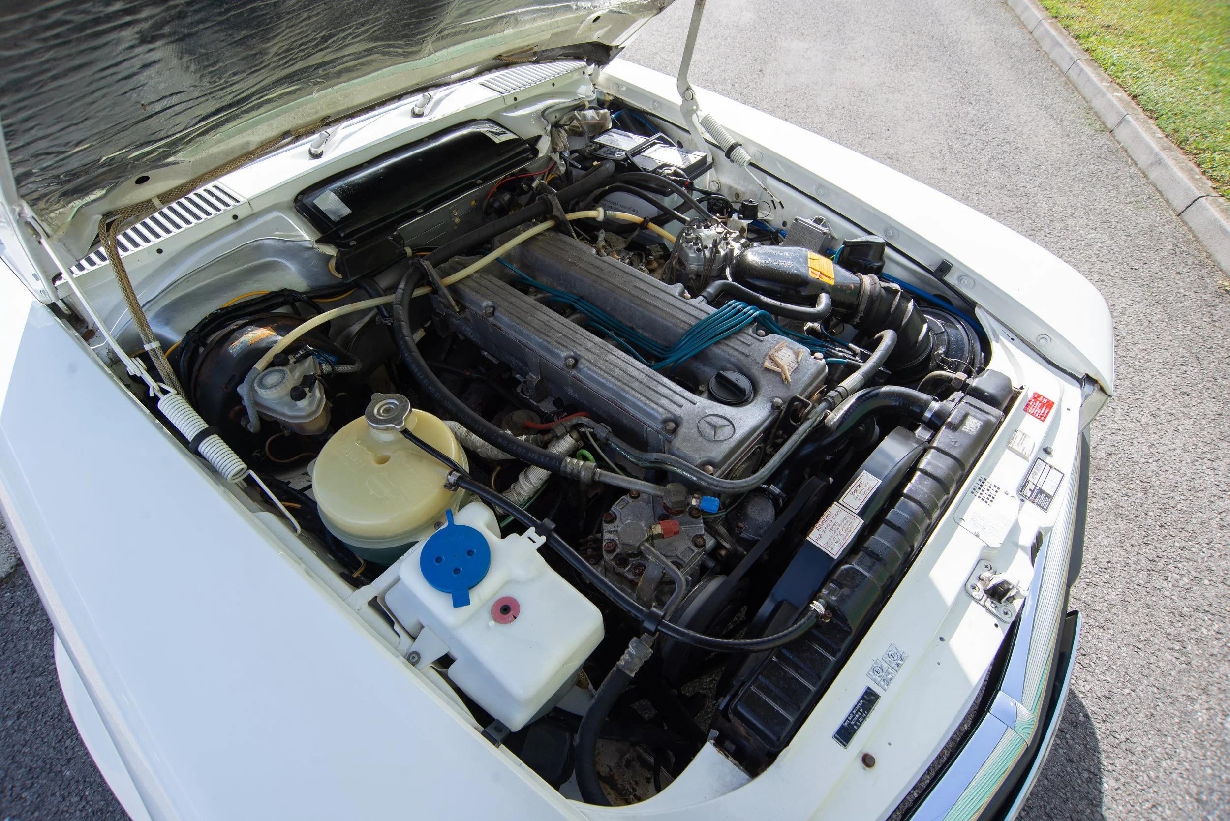 Mercedes 280SL-16.jpg