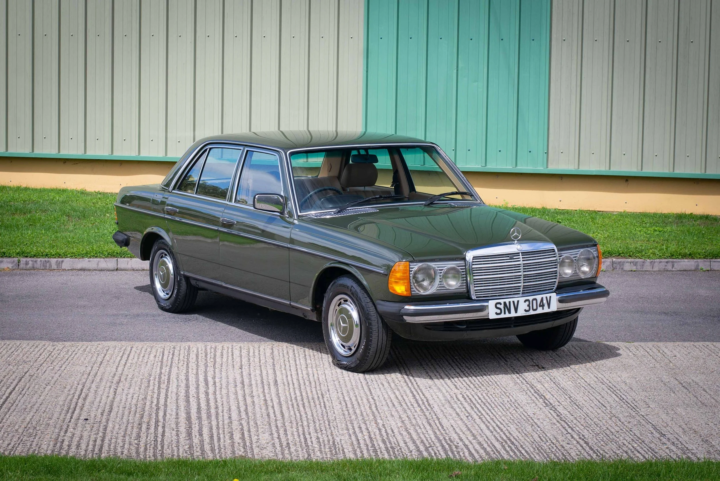 Mercedes 230