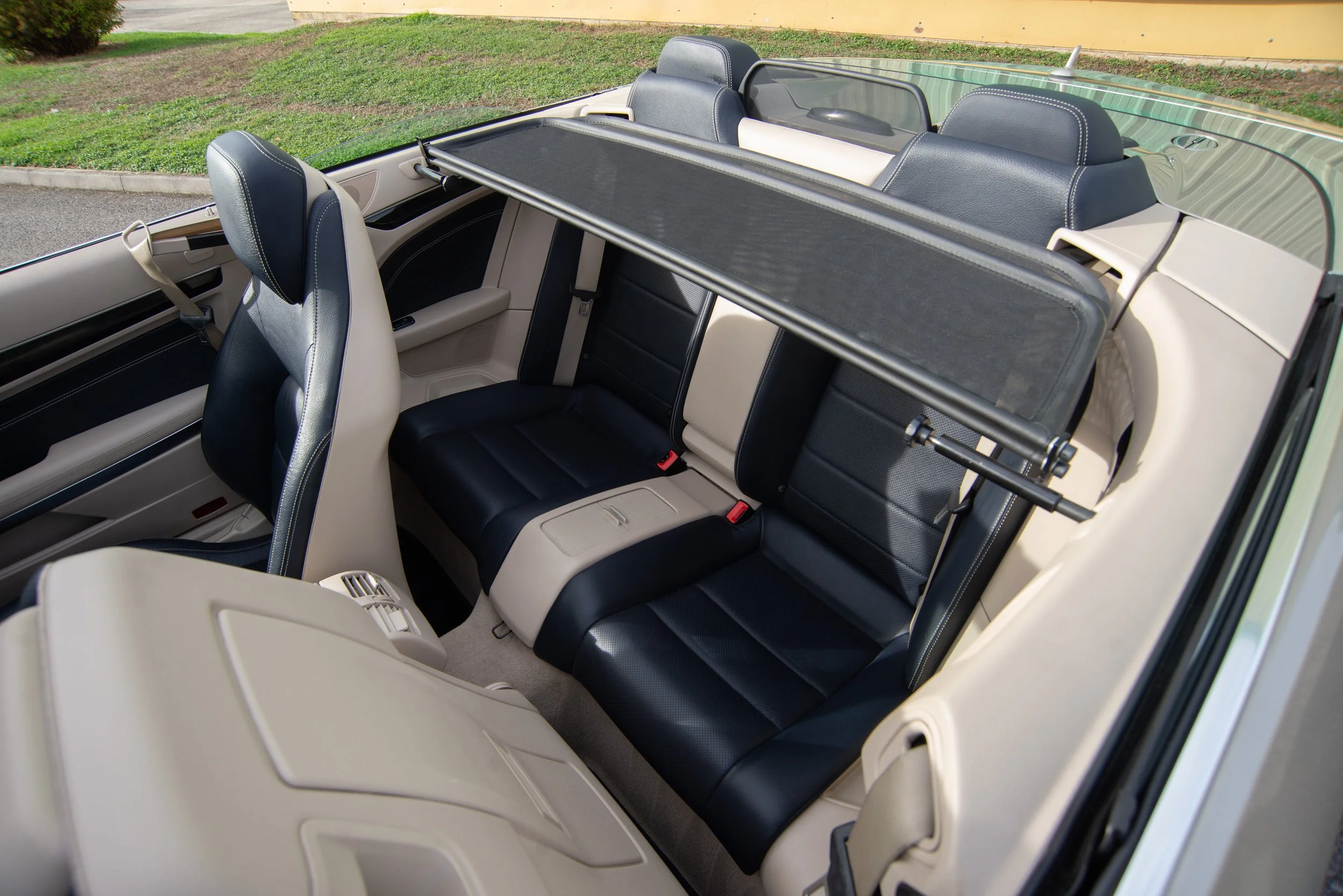 Mercedes E220D Cabriolet-8.jpg