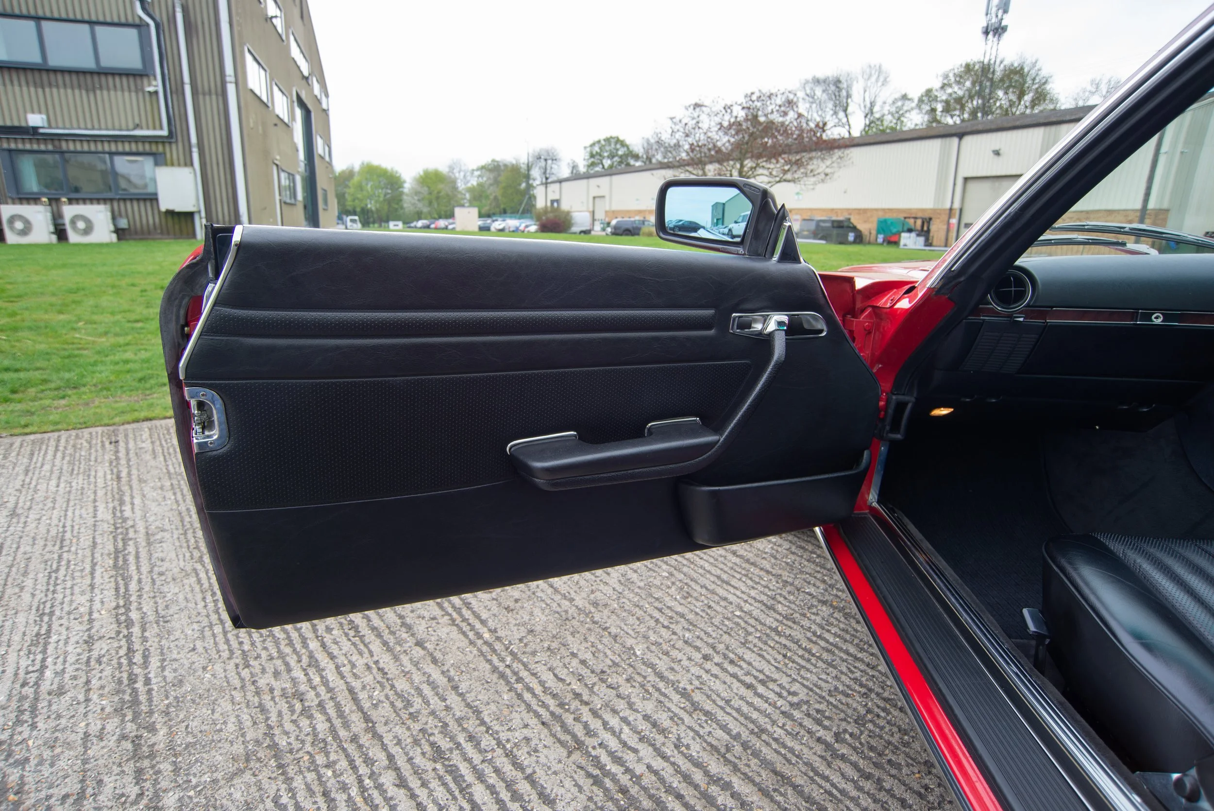 Mercedes 500SL-11.jpg