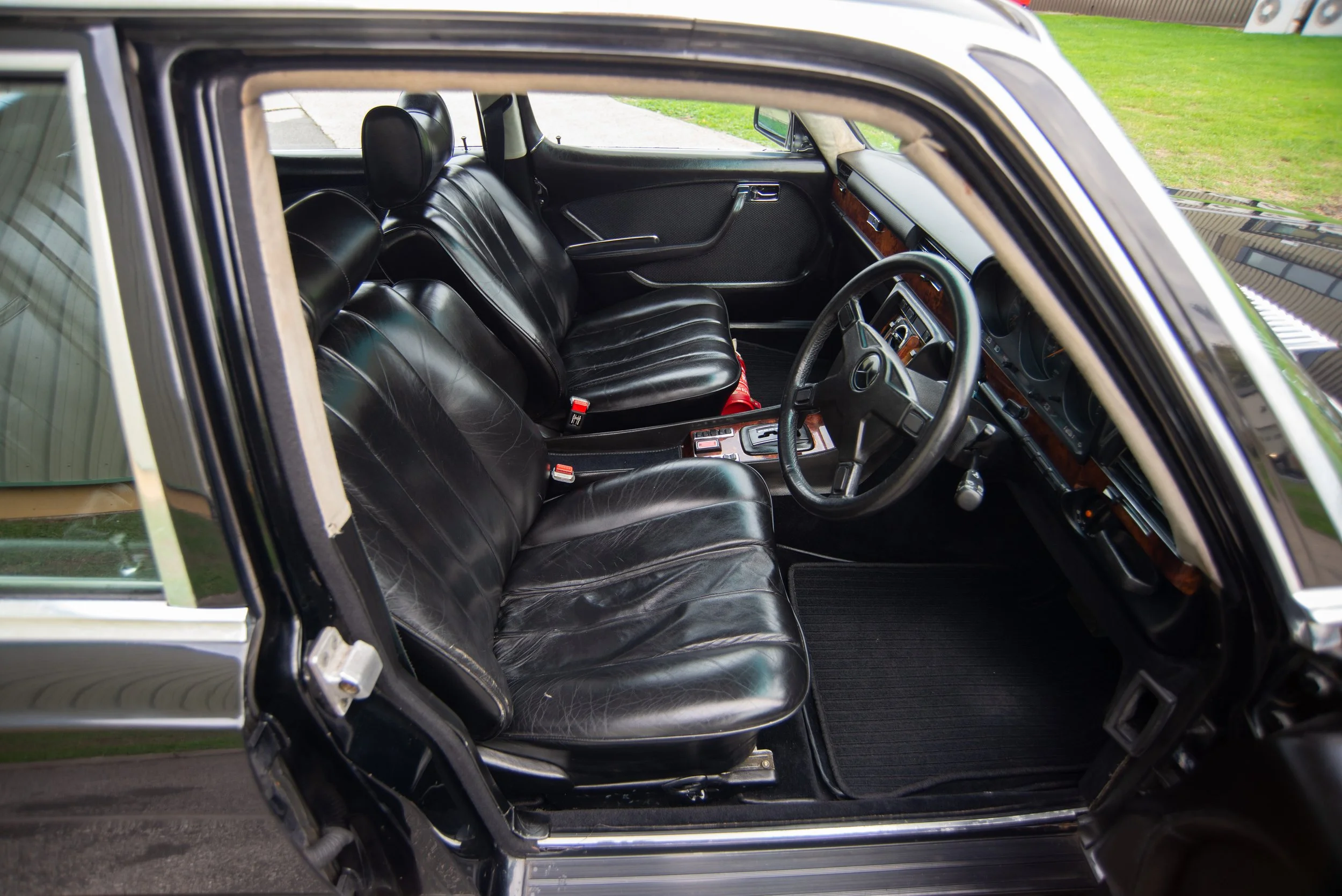 Mercedes 450SEL 6.9-3.jpg