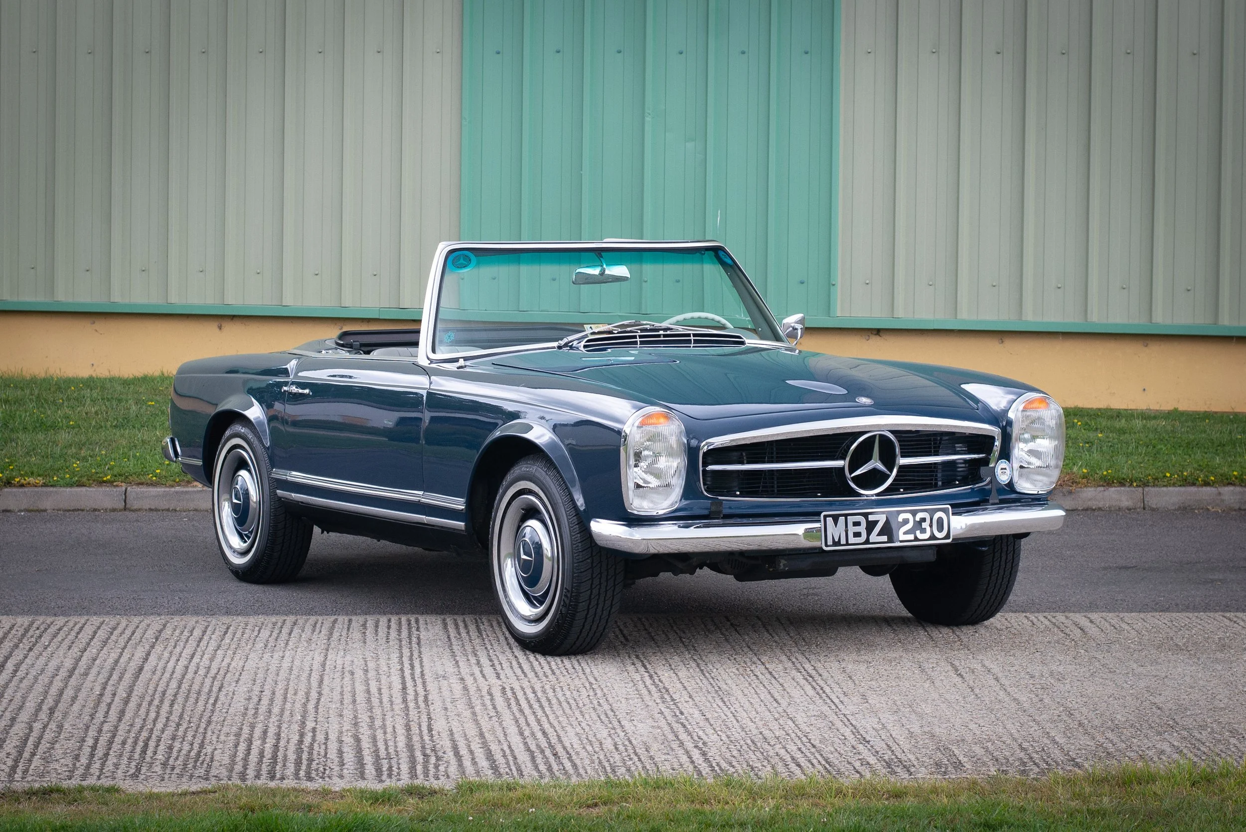 Mercedes 230SL-28.jpg