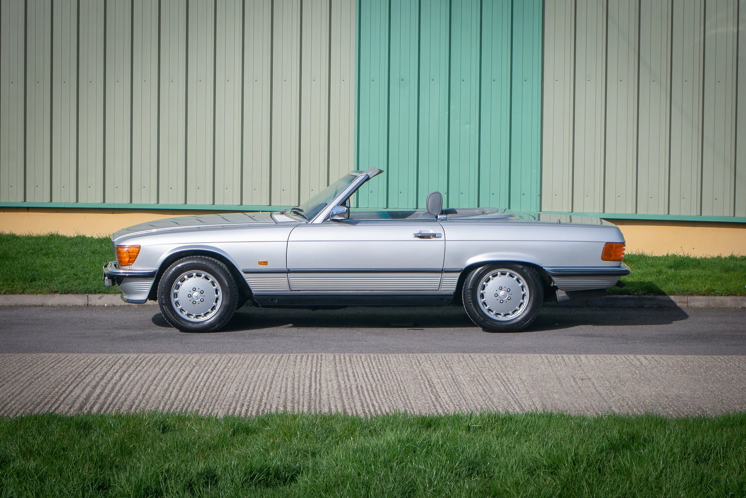 Mercedes 420SL-22.jpg