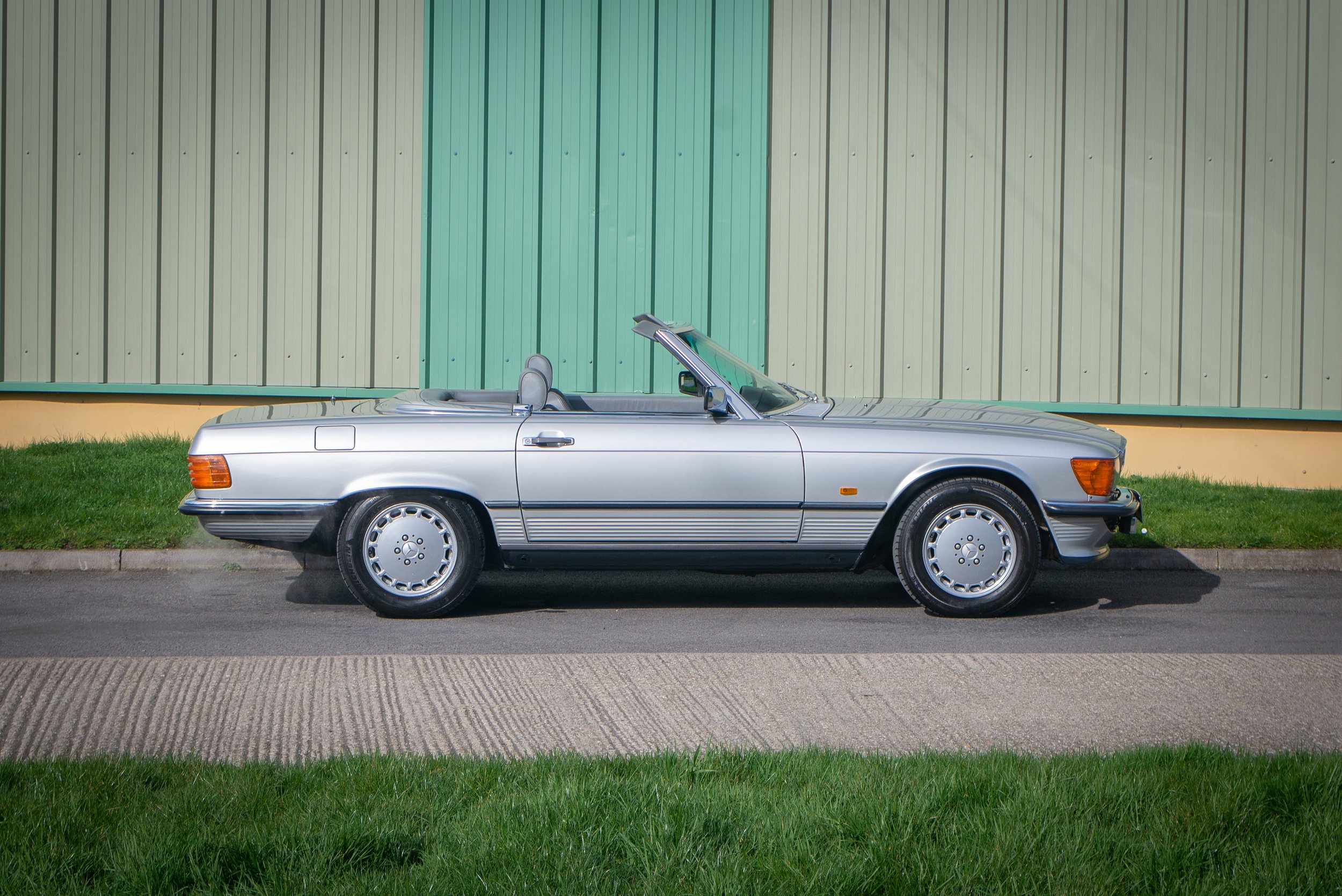 Mercedes 420SL-23.jpg