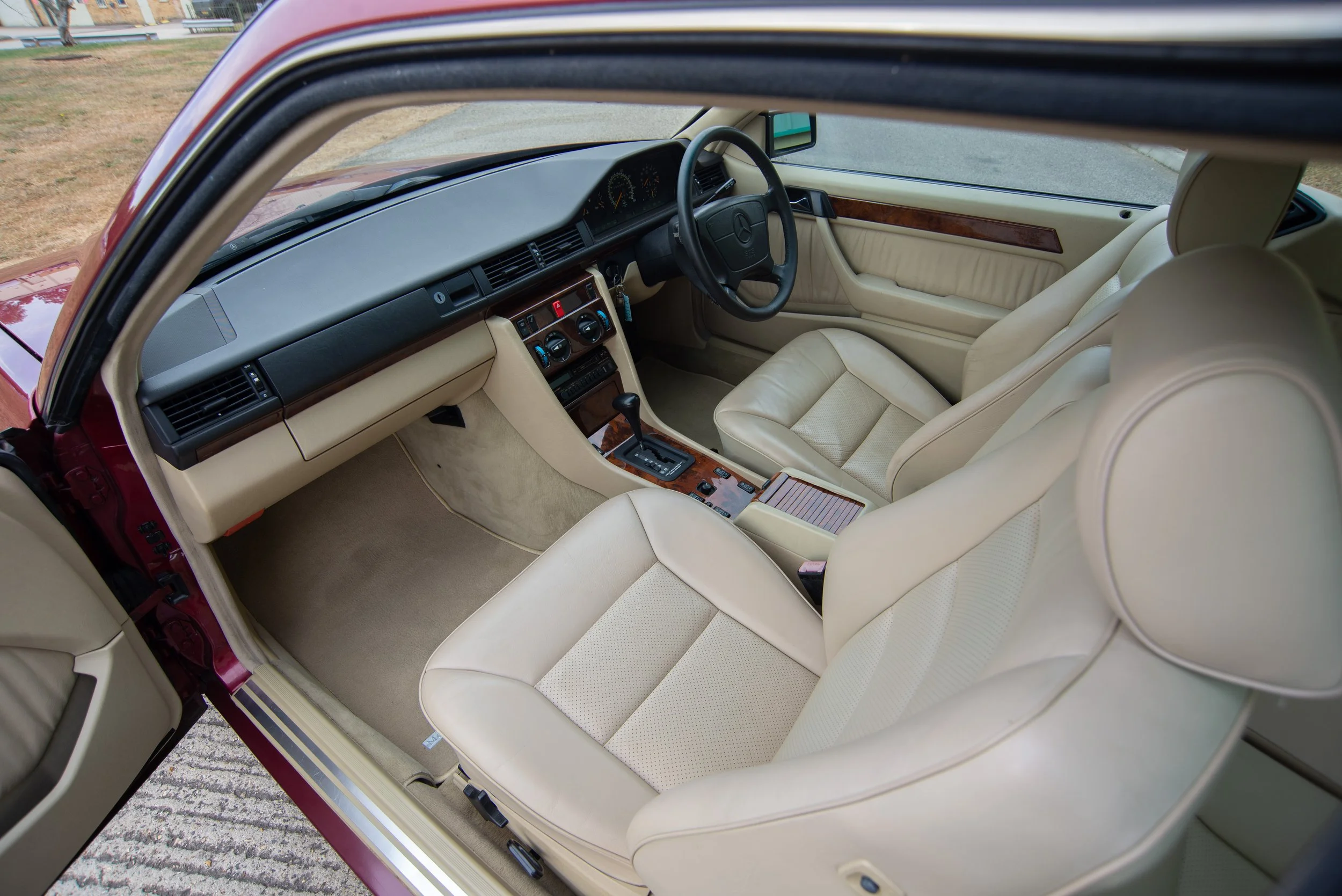 Mercedes 320CE-6.jpg