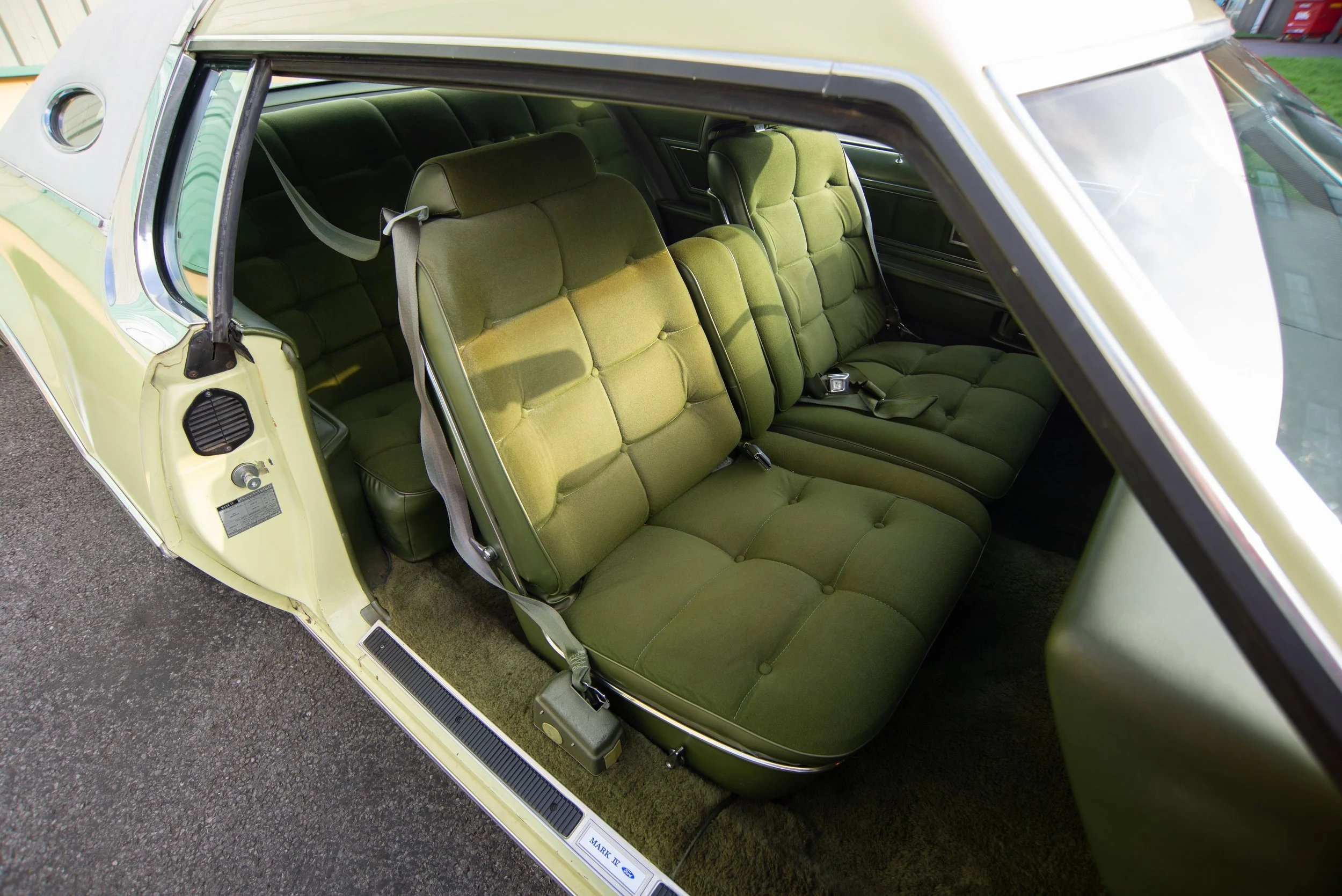 Lincoln Continental-20.jpg