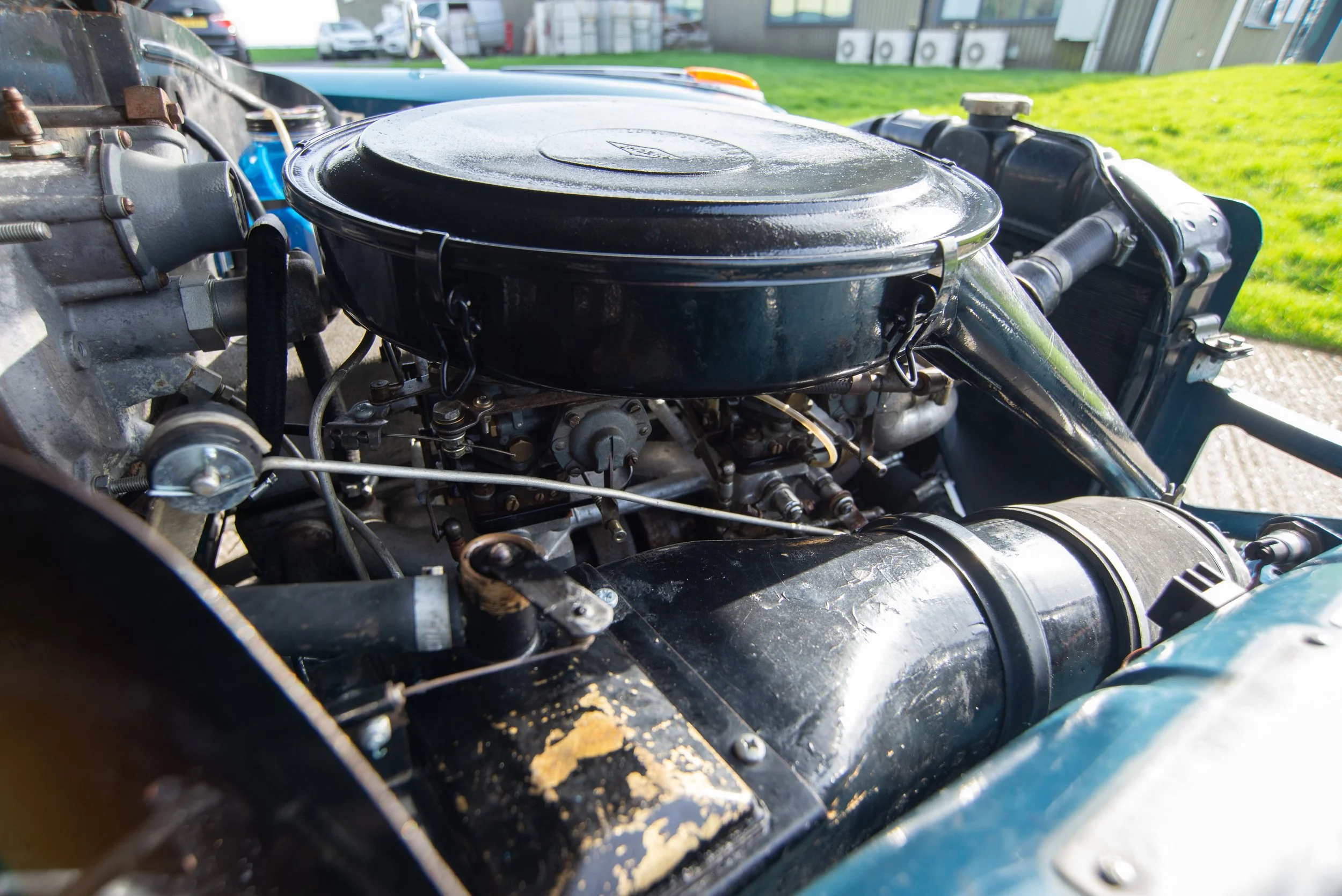 Mercedes 220-1-13.jpg