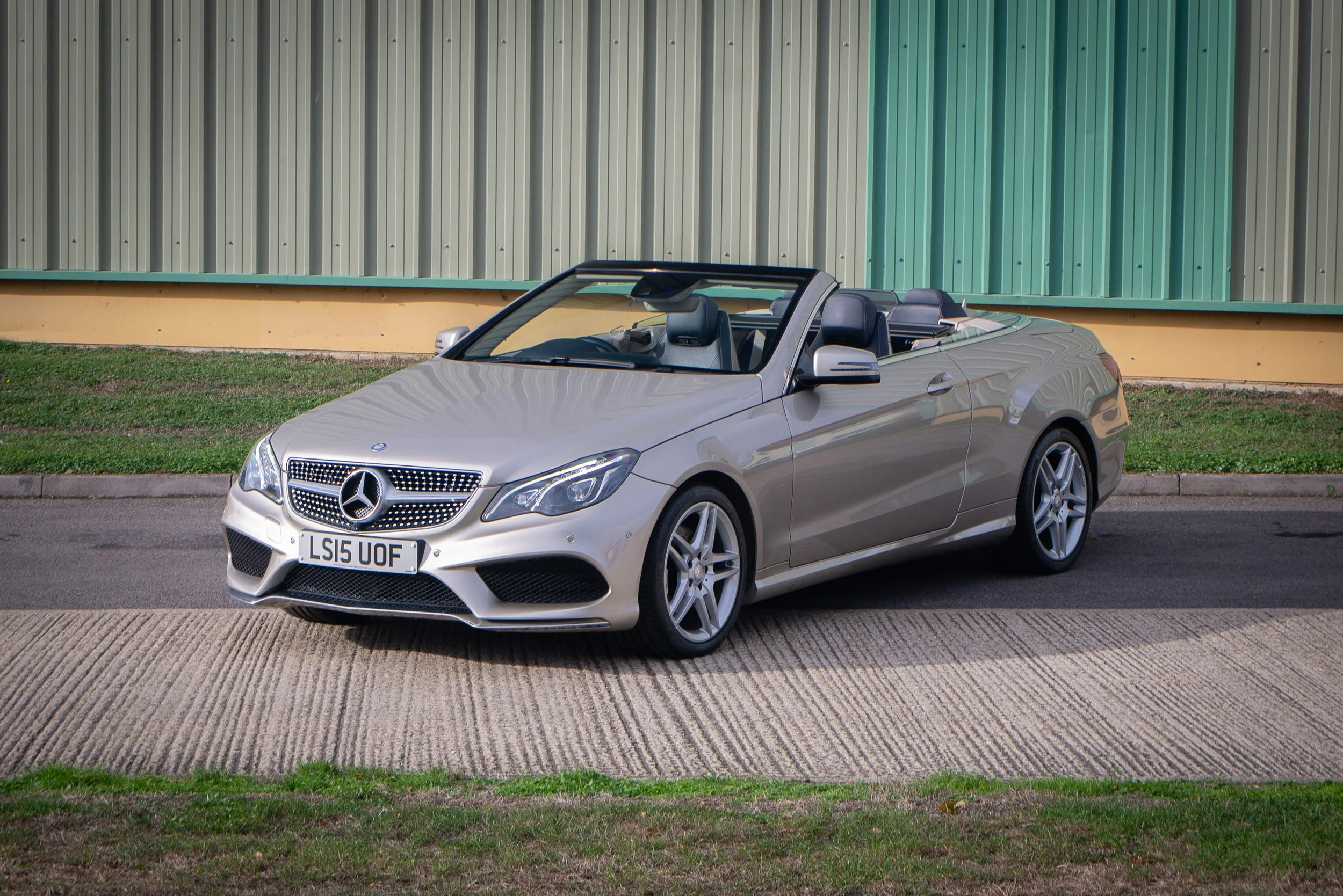 Mercedes E220D Cabriolet-18.jpg