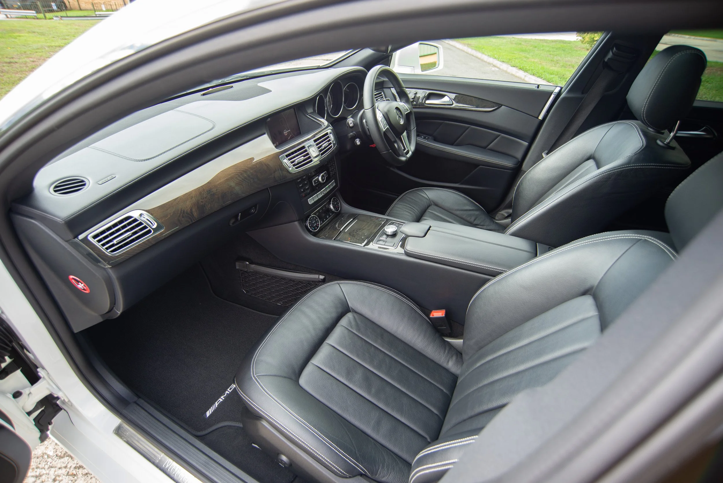 Mercedes CLS350-10.jpg