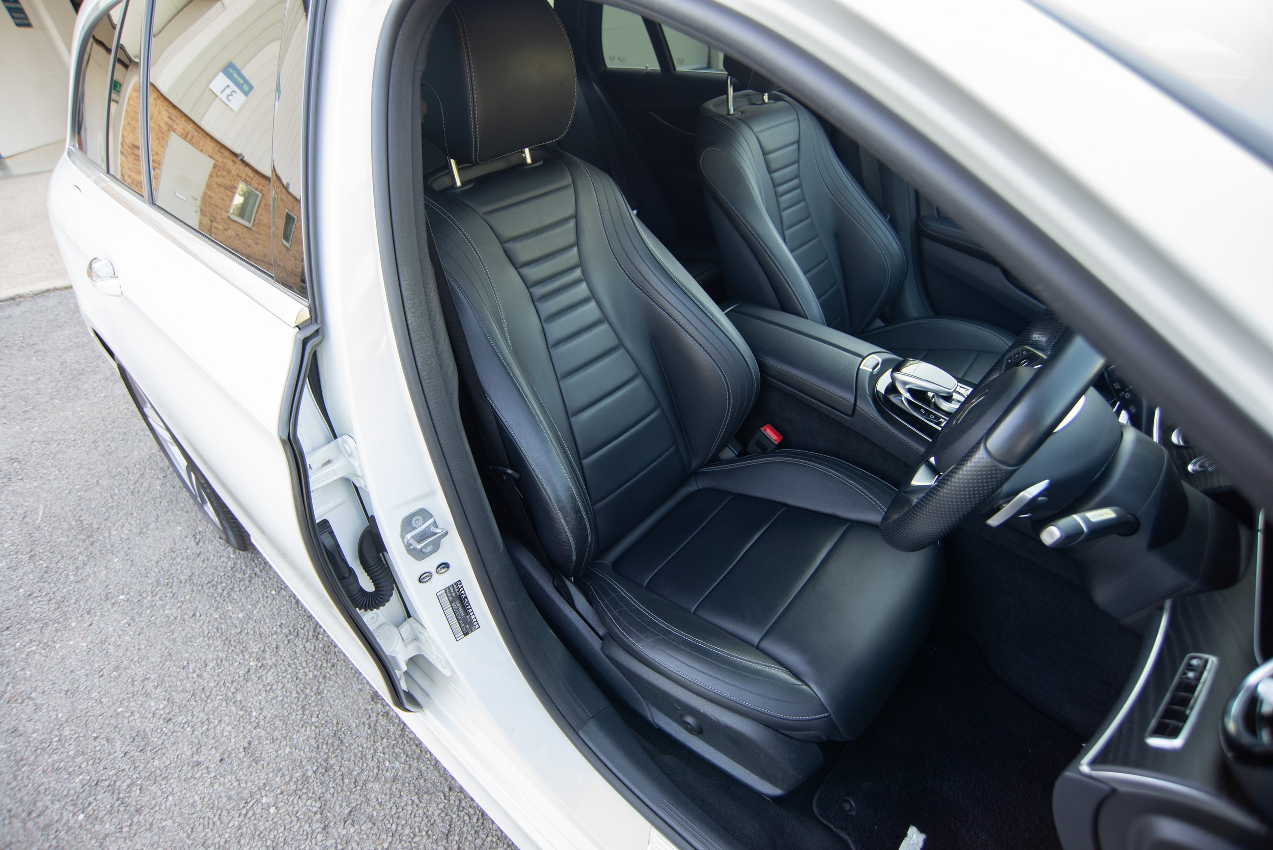 Mercedes E220D Estate-3.jpg