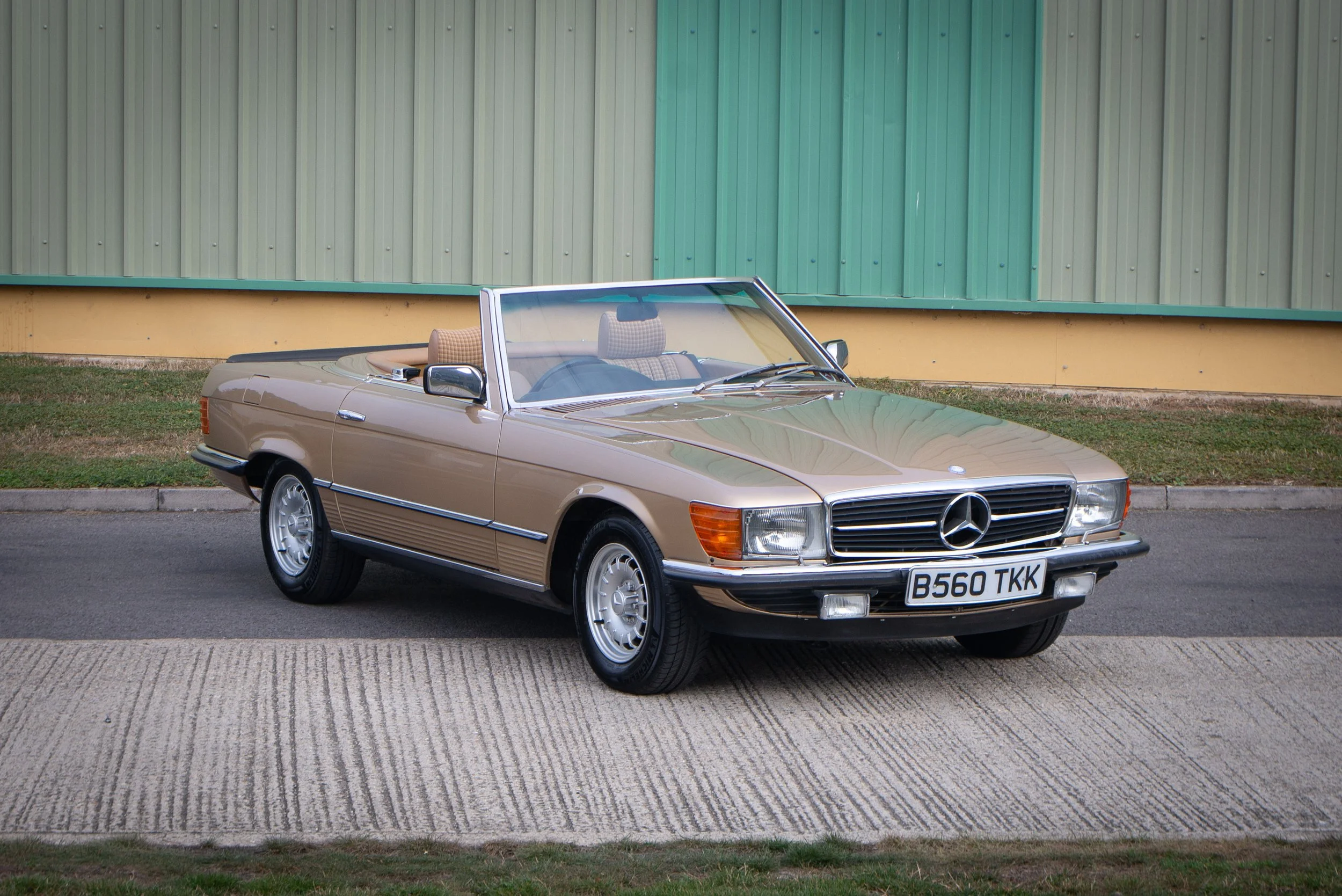Mercedes 280SL-36.jpg