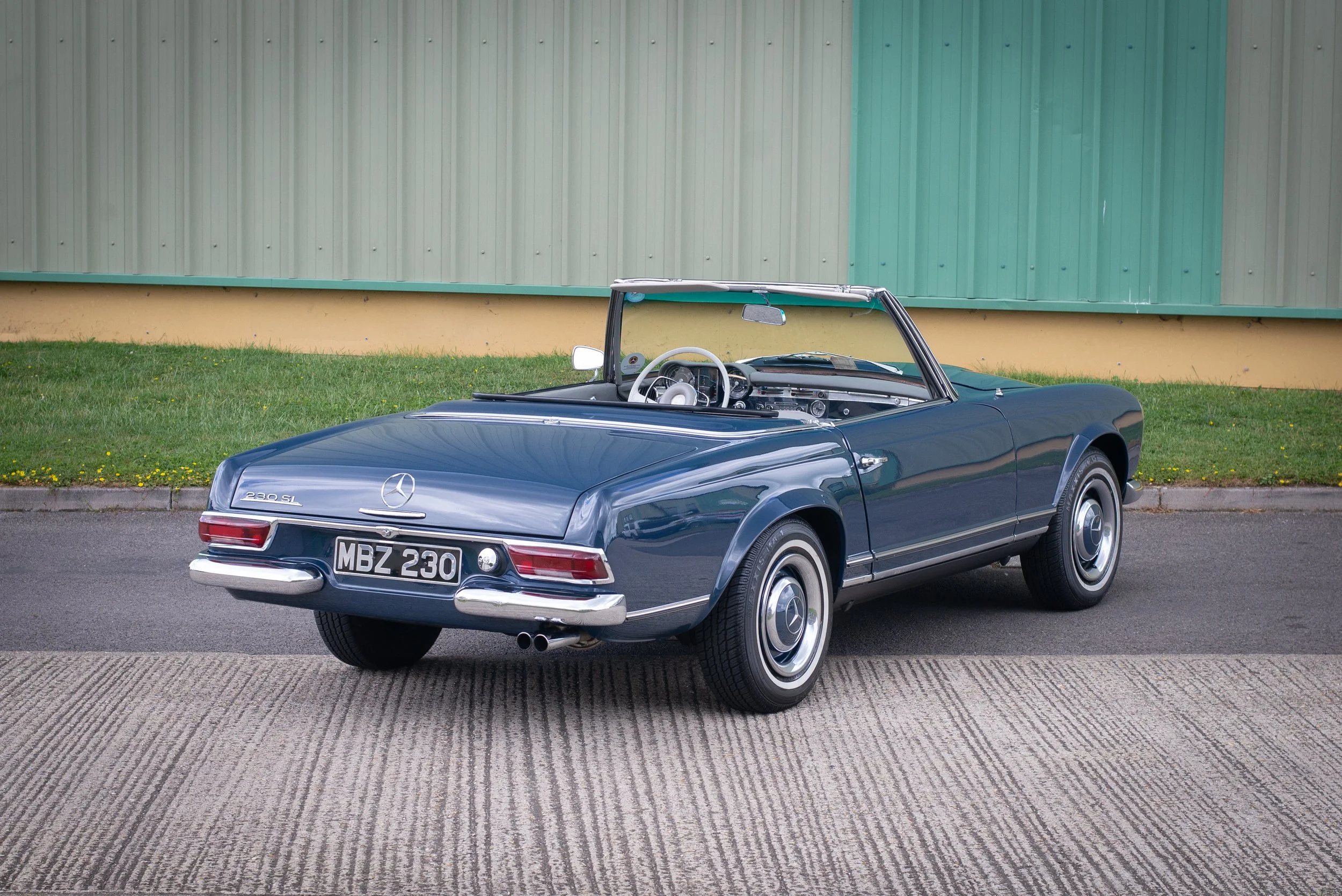 Mercedes 230SL-33.jpg