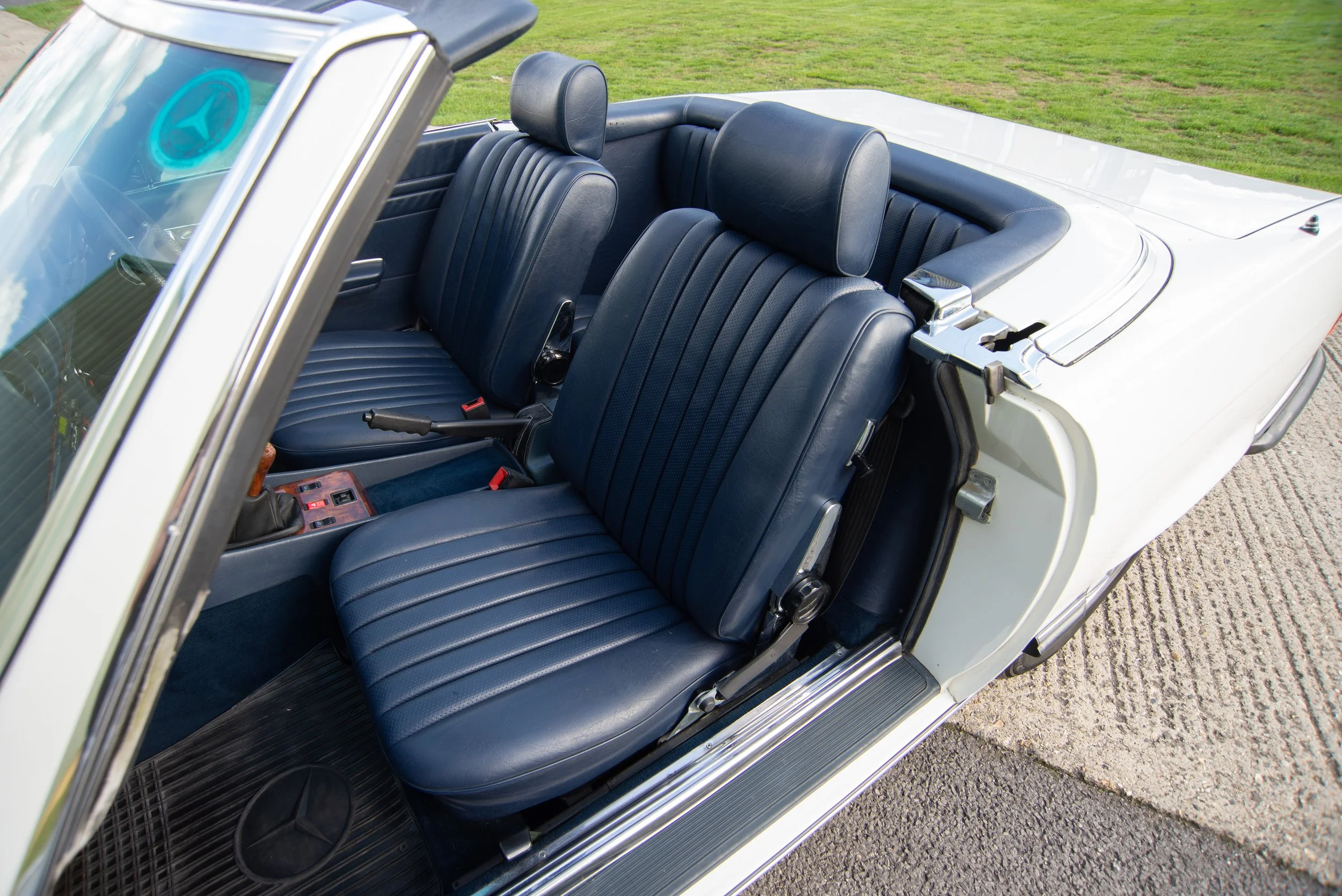 Mercedes 280SL-32.jpg