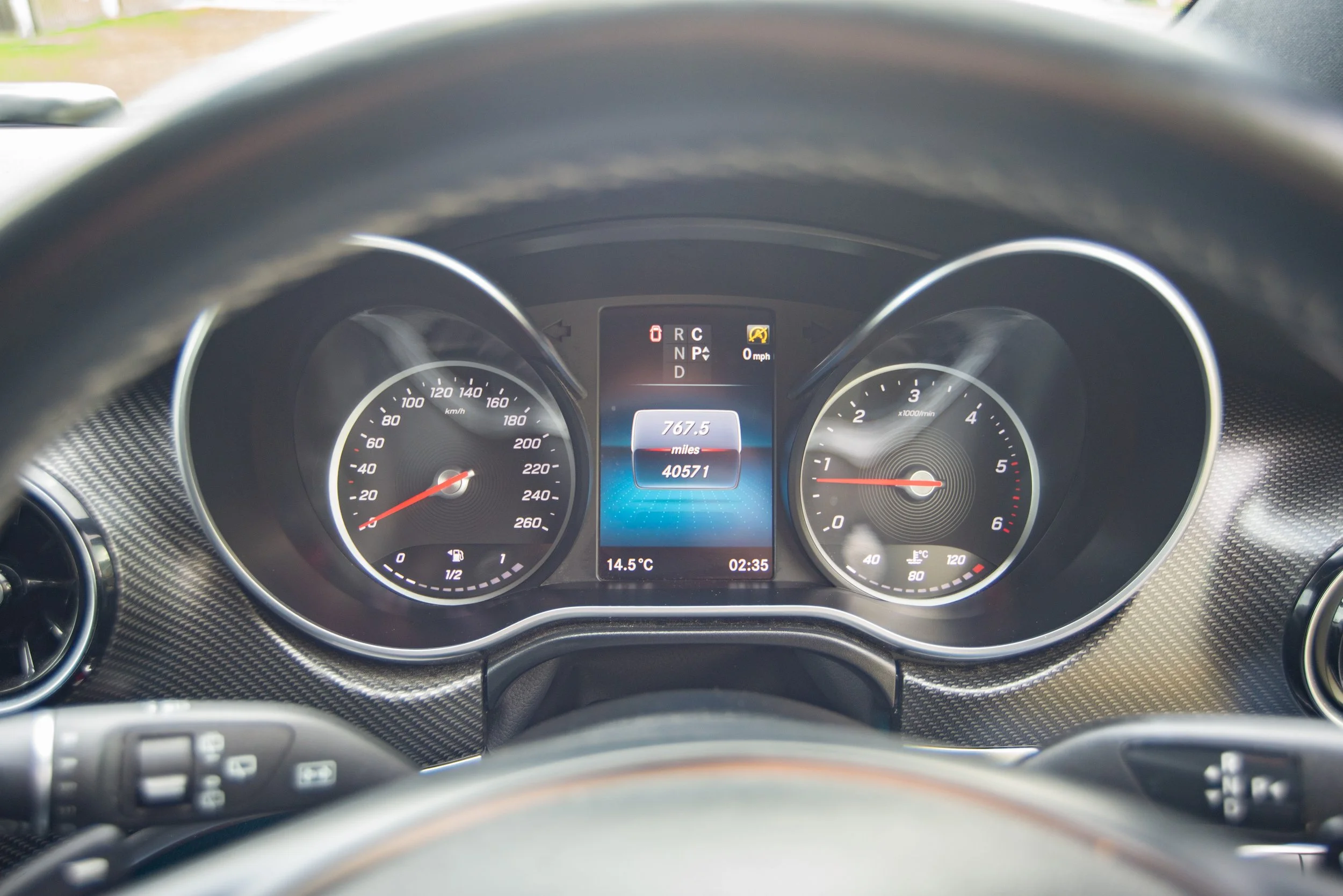 Mercedes V220D-5.jpg