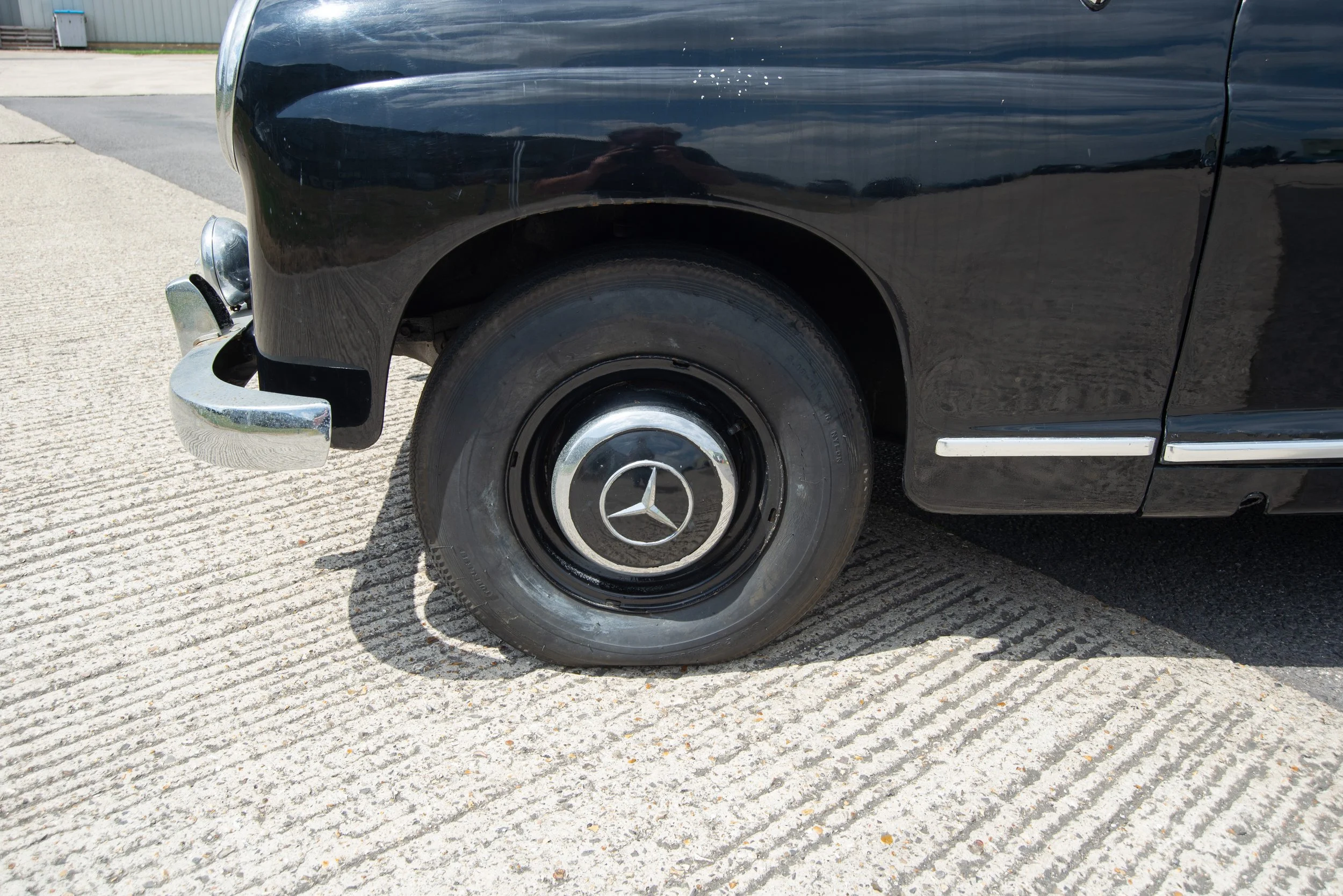 Mercedes 180-19.jpg