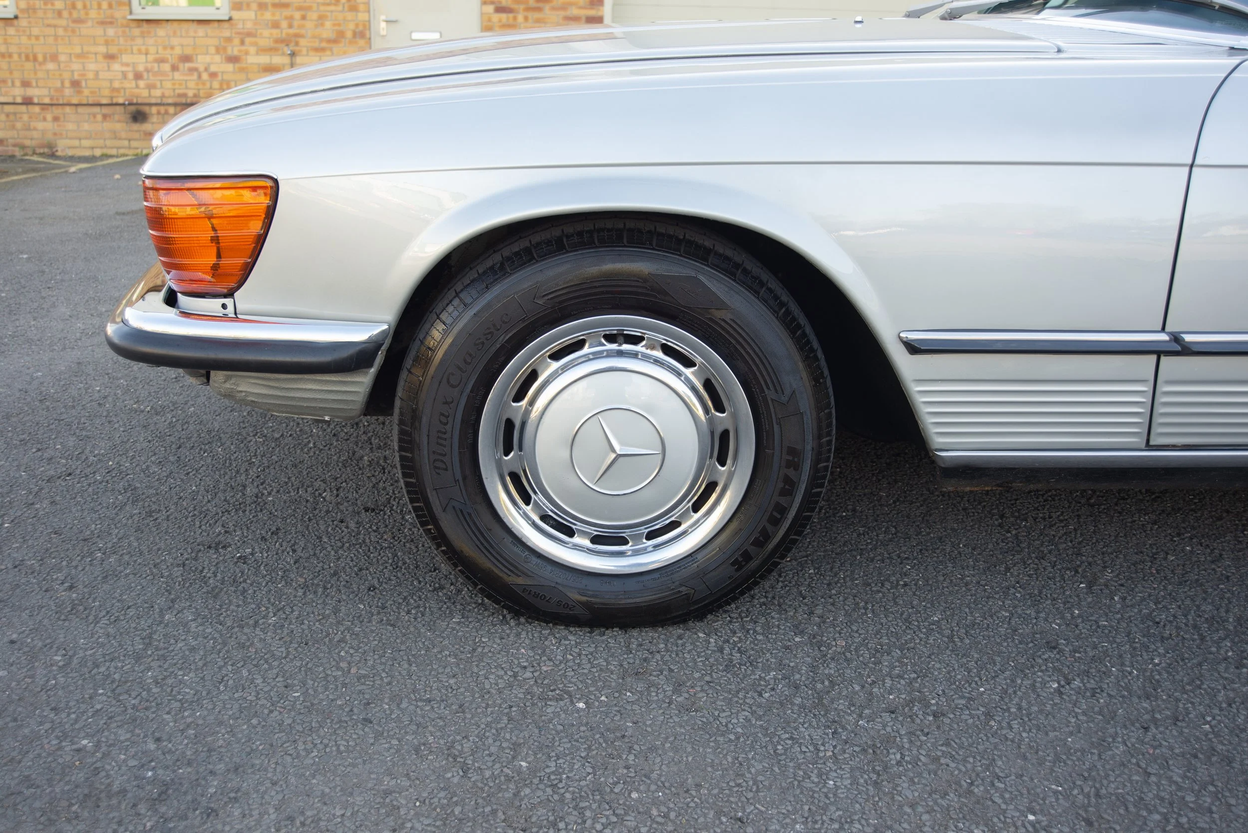 Mercedes 350SLC-21.jpg