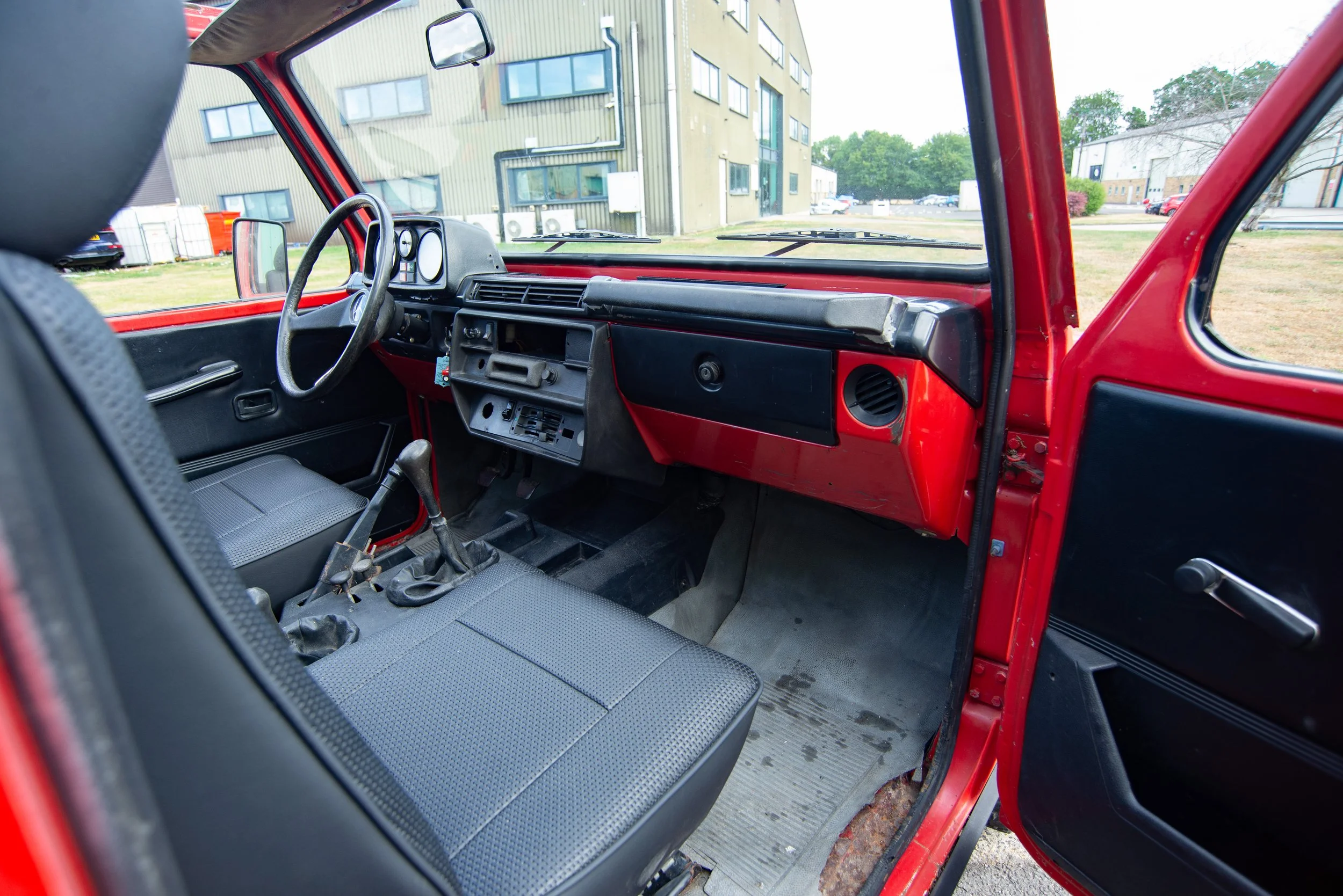 Mercedes 240GD Cabrio-8.jpg