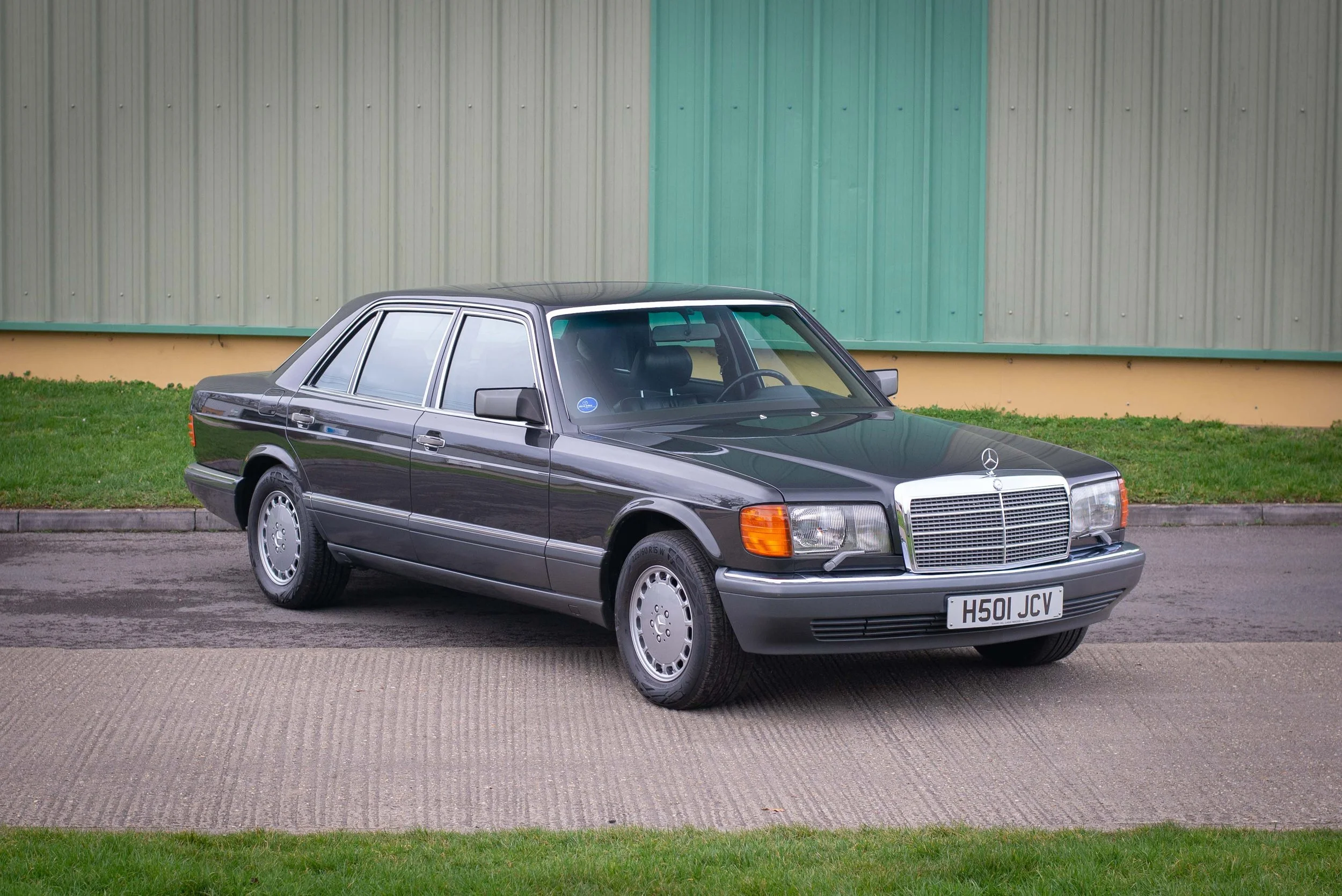 Mercedes 560SEL