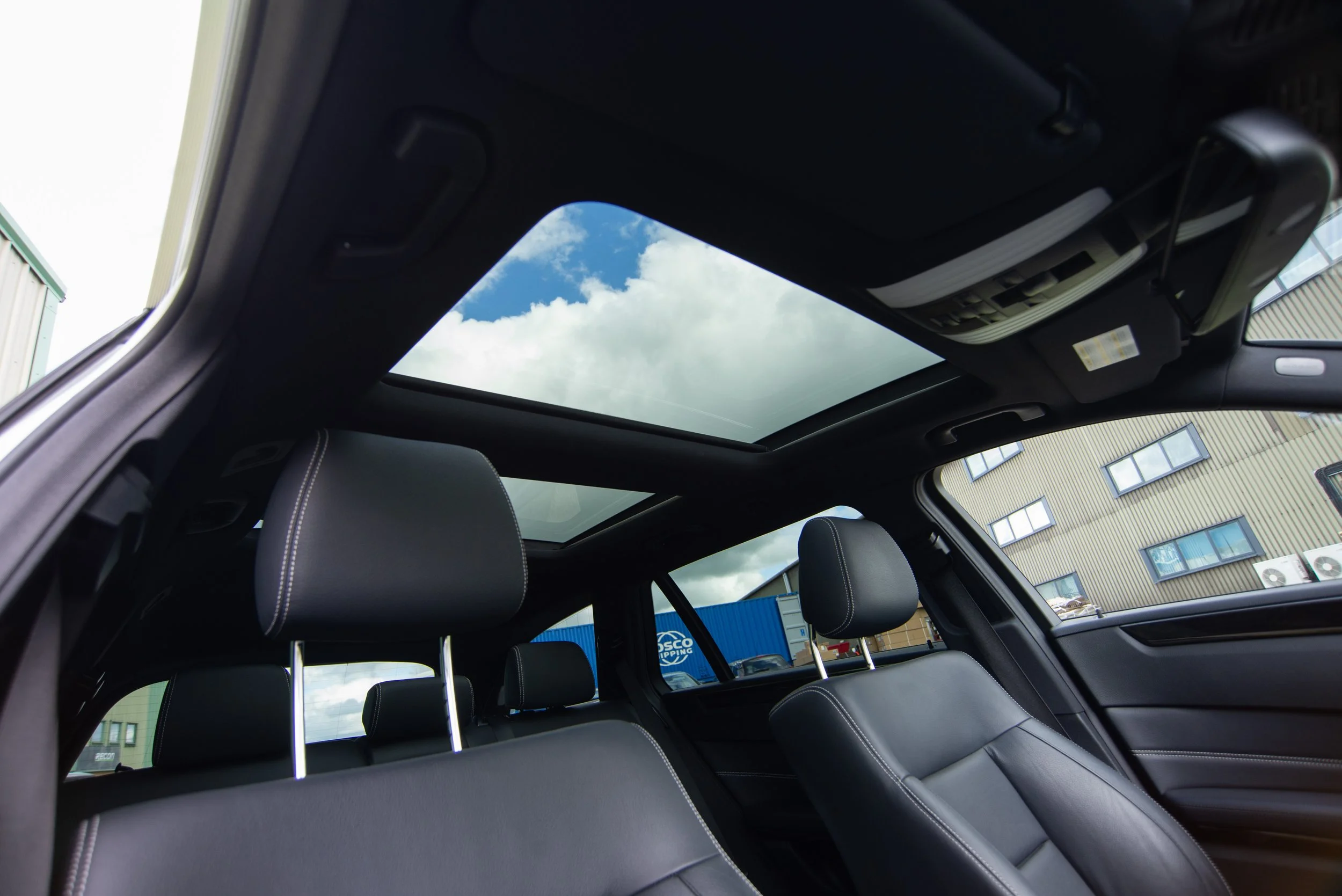 Mercedes E350 Estate-12.jpg