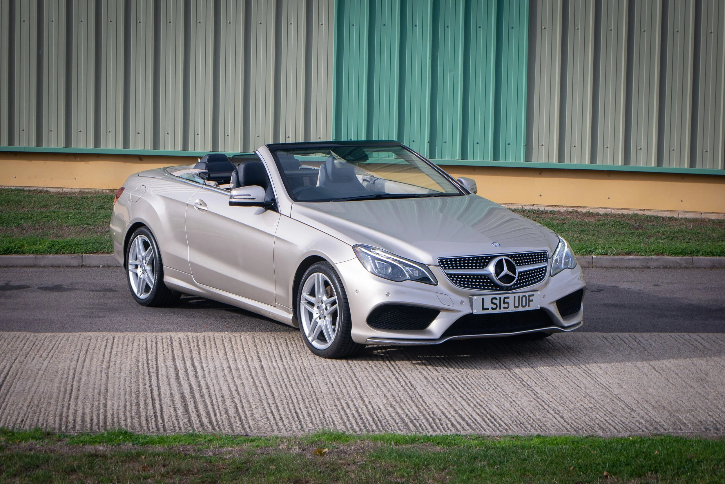Mercedes E220D Cabriolet-20.jpg