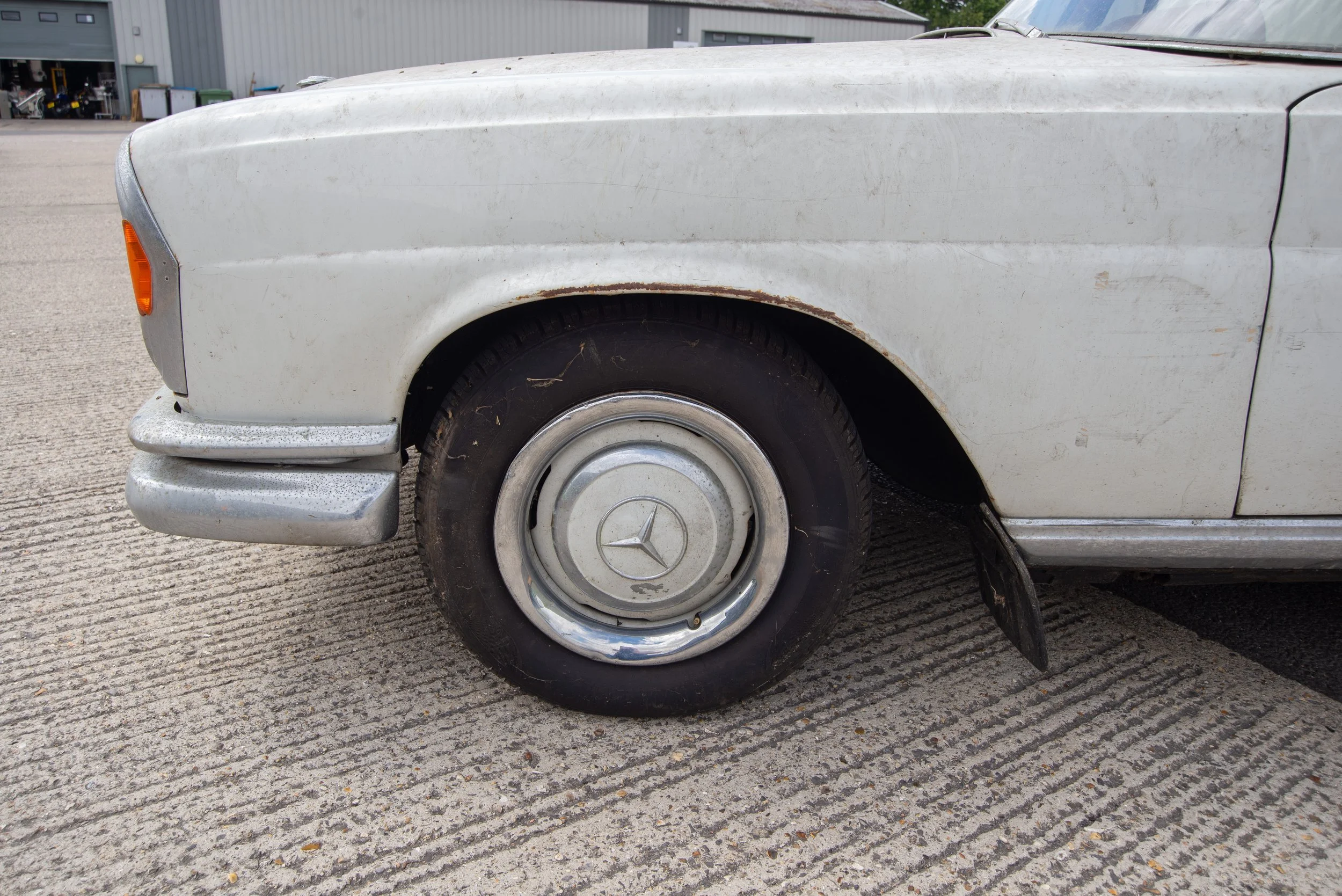 Mercedes 250SE Coupe-12.jpg