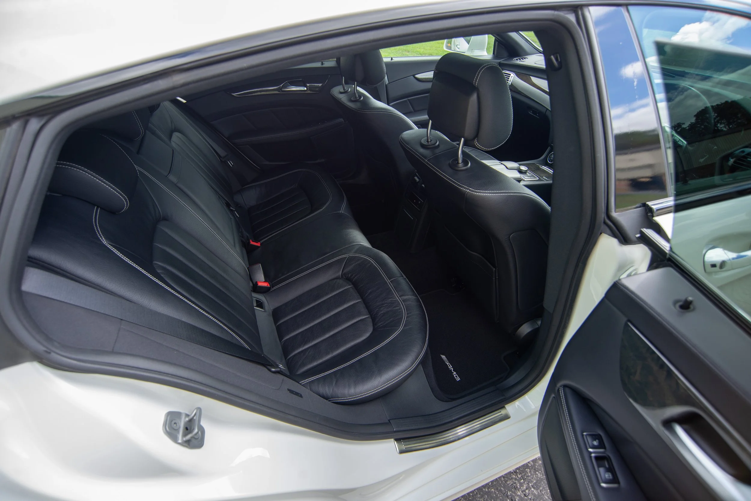 Mercedes CLS350-6.jpg