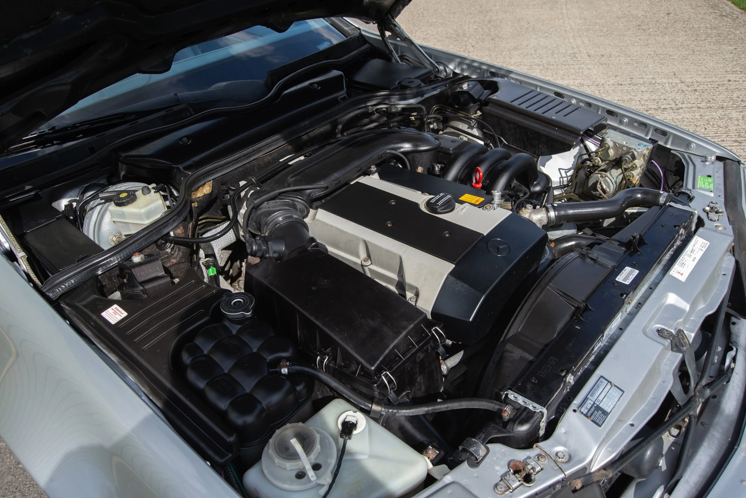 Mercedes SL280-13.jpg