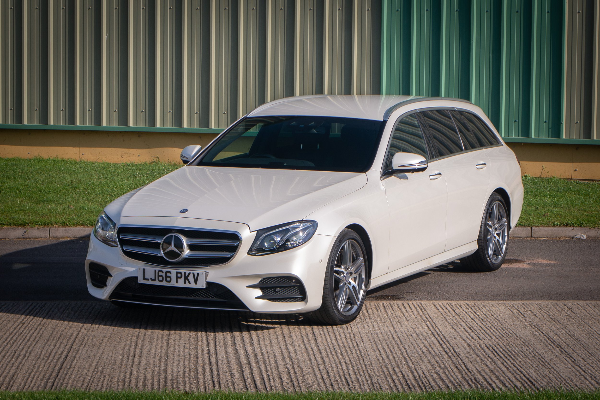 Mercedes E220D Estate-20.jpg