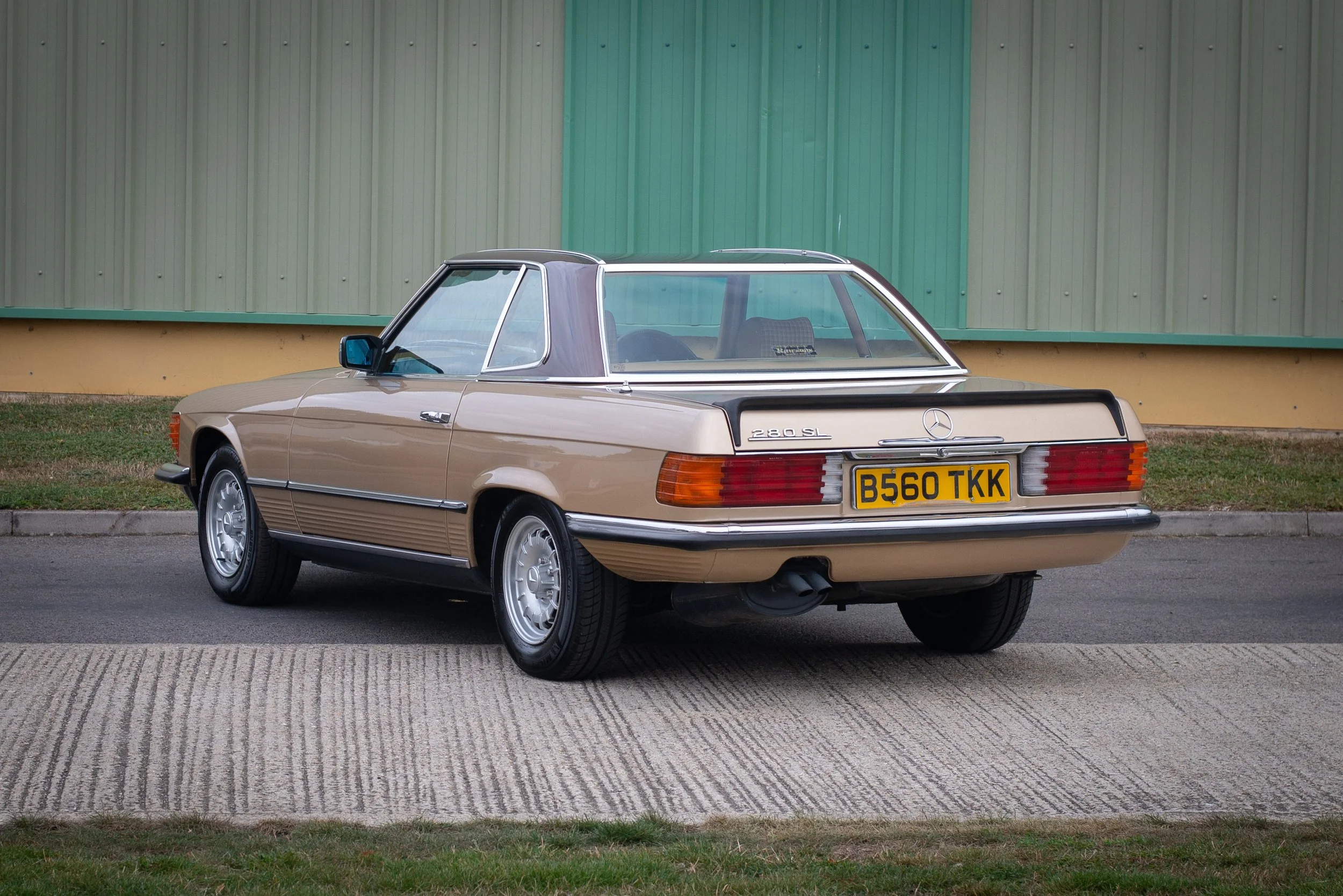 Mercedes 280SL-5.jpg