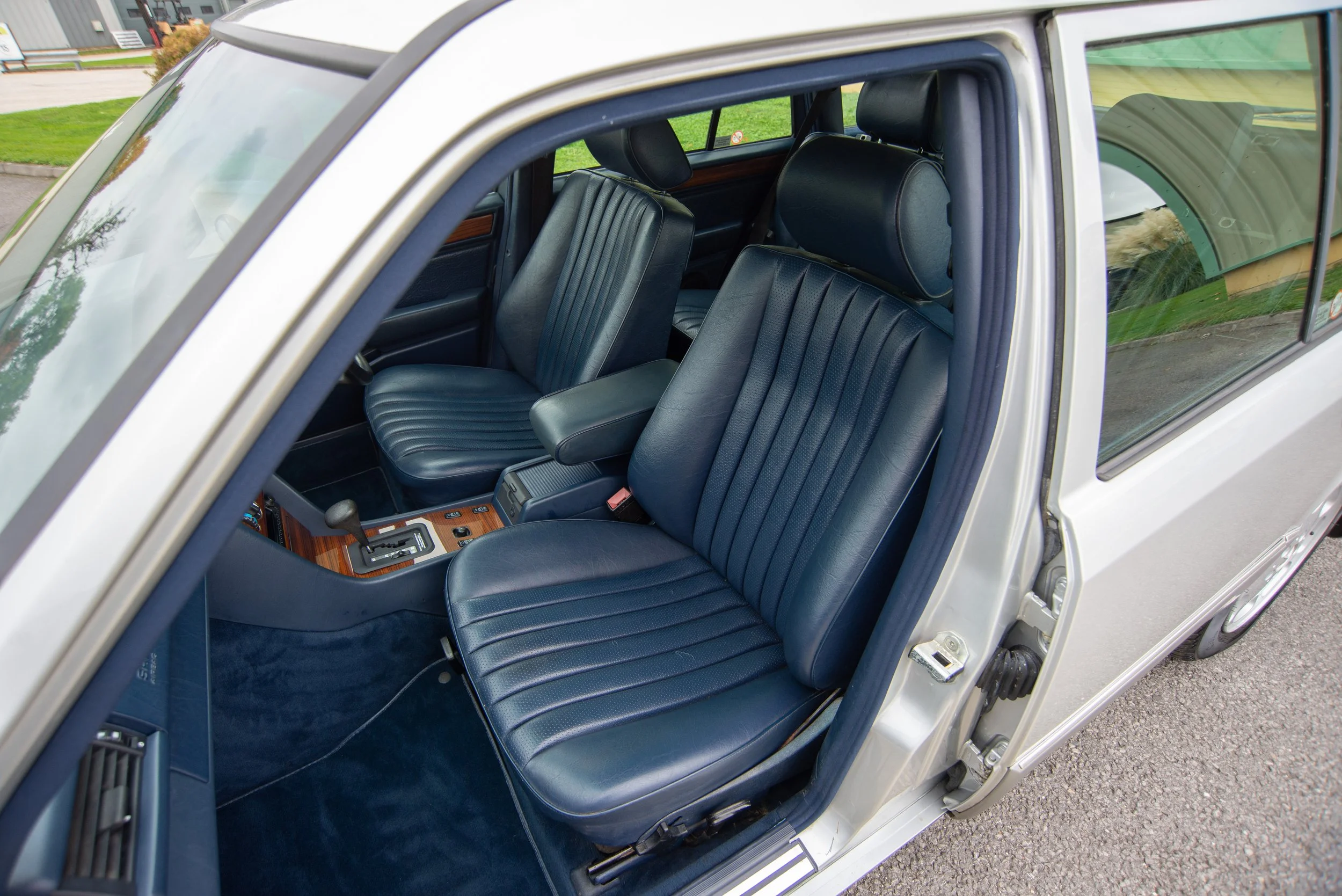 Mercedes E220 Estate-12.jpg